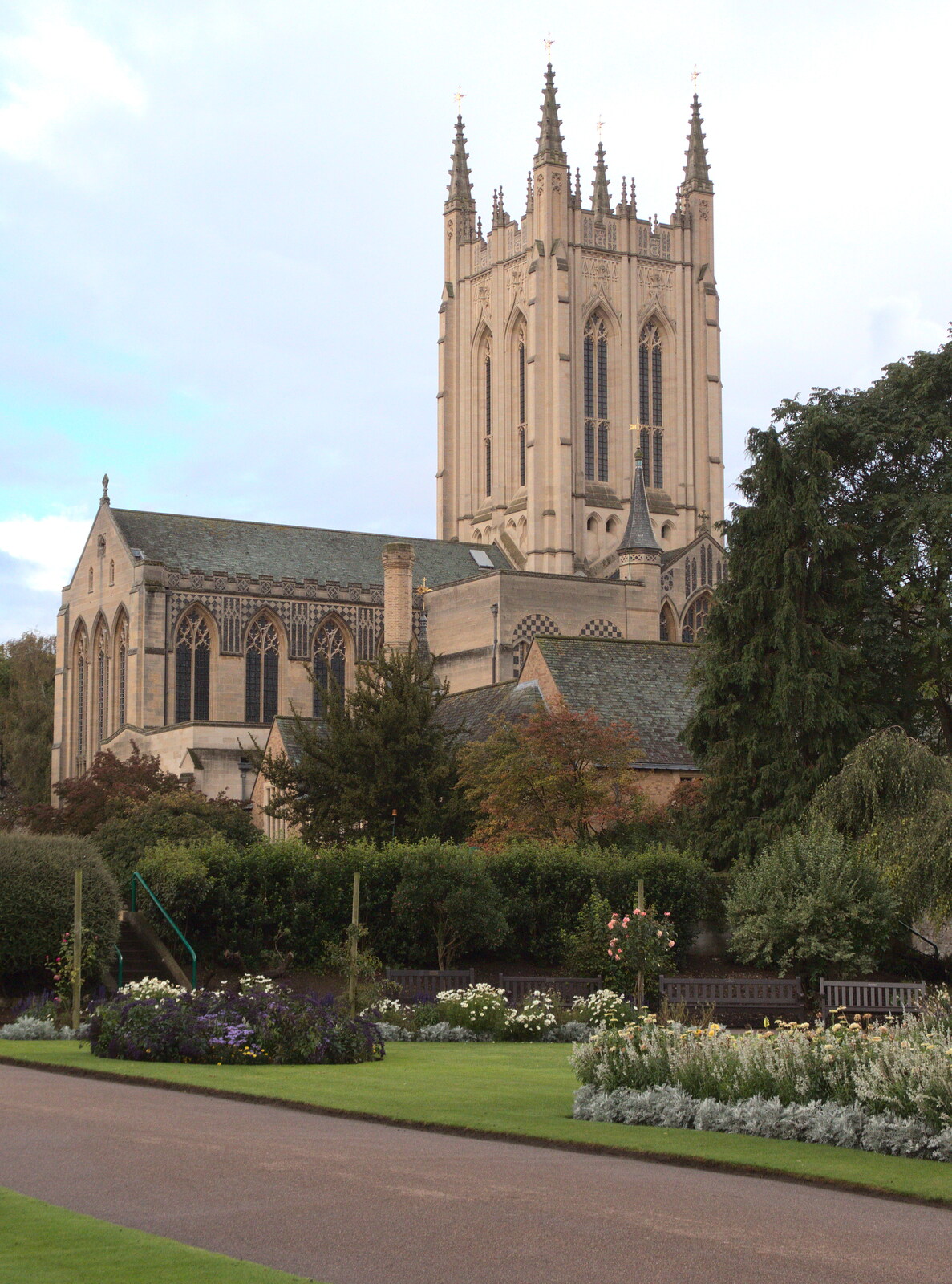 The cathedral, seen from Abbey Gardens from Ploughing and Pizza, Thrandeston and Bury St. Edmunds, Suffolk - 17th September 2017