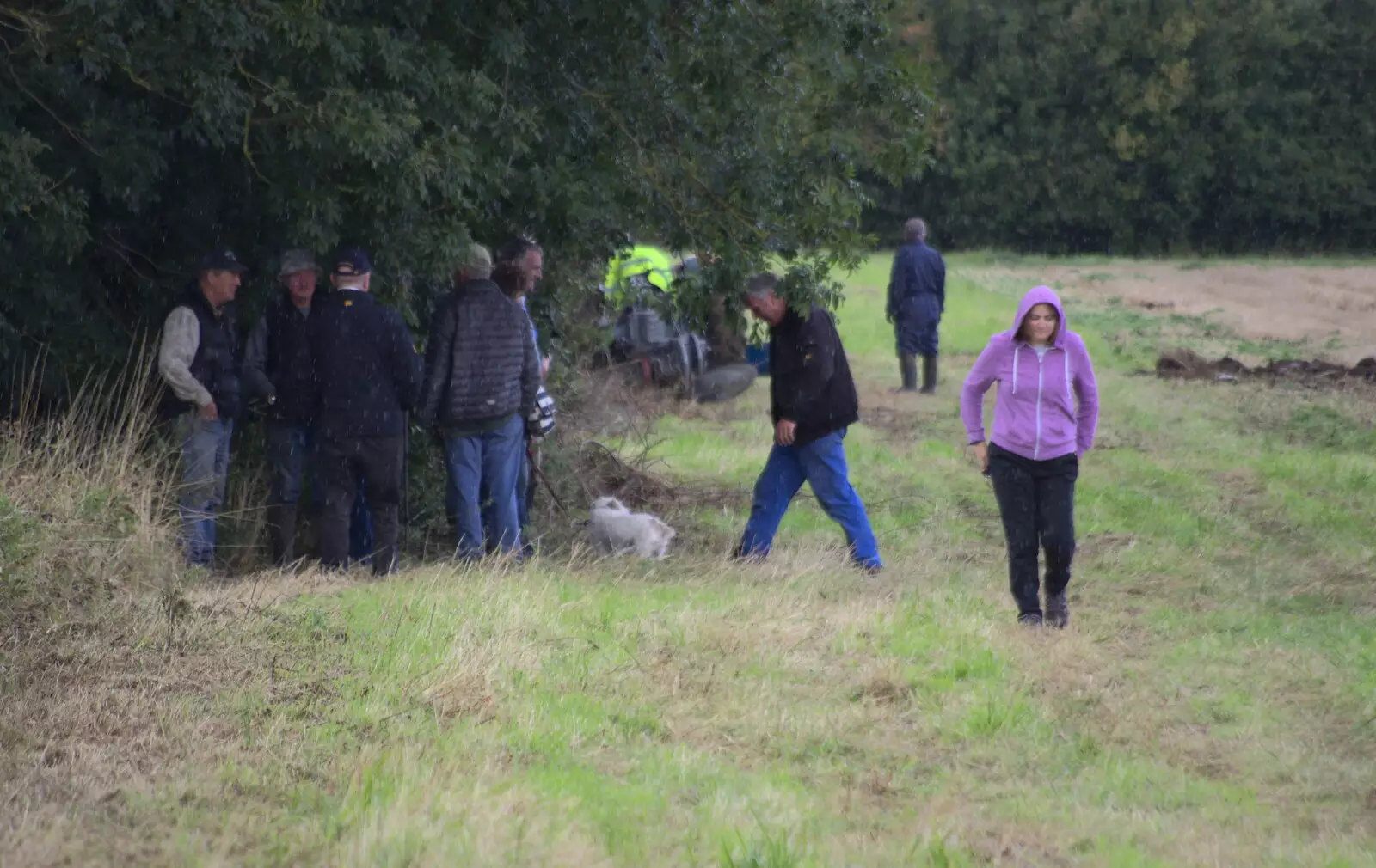 It briefly rains, as everyone shelters, from Ploughing and Pizza, Thrandeston and Bury St. Edmunds, Suffolk - 17th September 2017