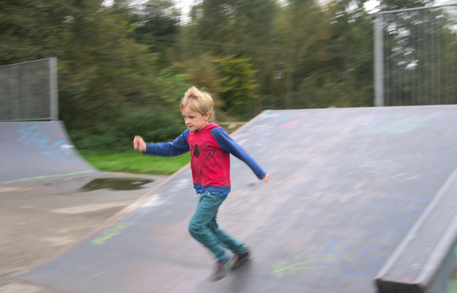 Harry runs down a ramp from Skate Parks and Orange Skies, Brome and Eye, Suffolk - 10th October 2017