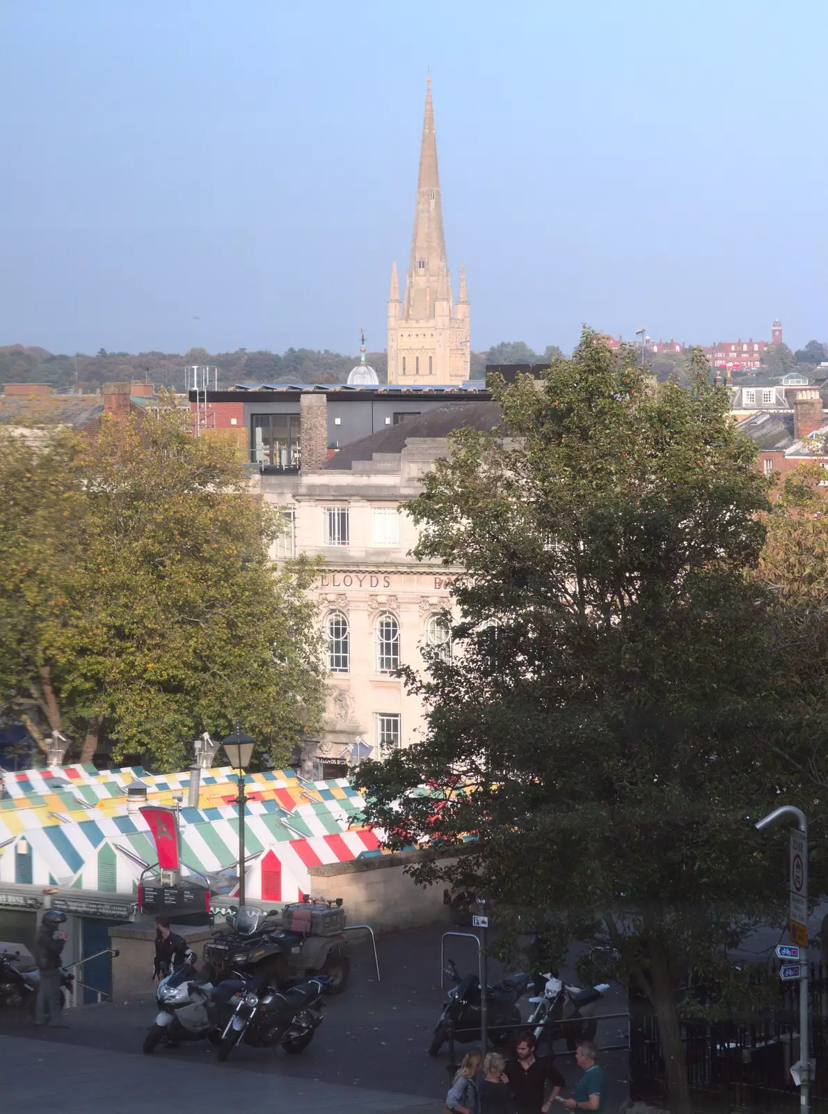 A view of Lloyds Bank and the Cathedral, from Trafalgar Day and Pizza, Norwich, Norfolk - 15th October 2017