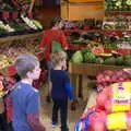 The boys look at avegetables, Barcelona and Parc Montjuïc, Catalonia, Spain - 21st October 2017