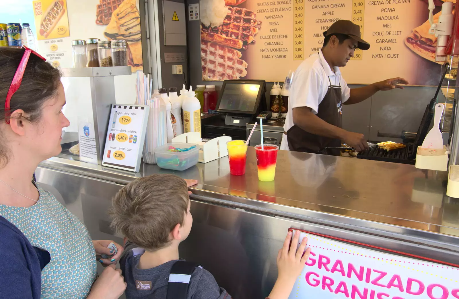 Fred gets a slushy, from L'Aquarium de Barcelona, Port Vell, Catalonia, Spain - 23rd October 2017