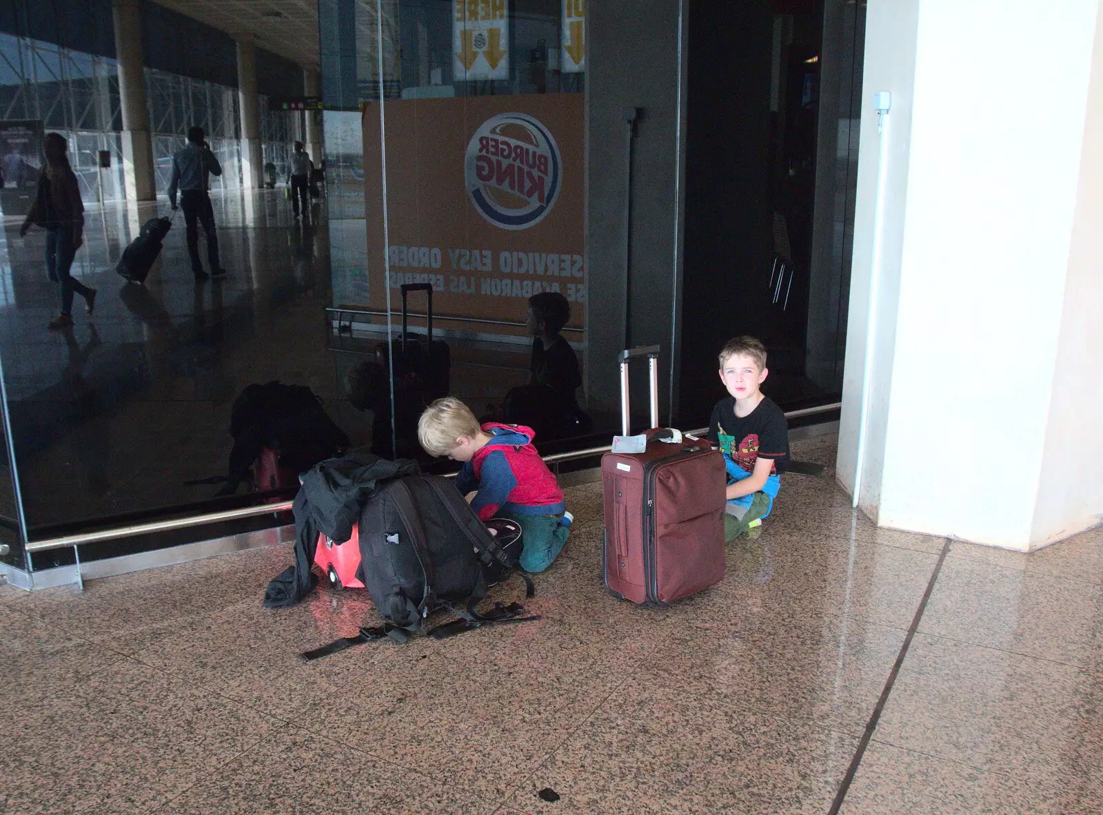 The boys build a fort out of luggage, from A Barcelona Bus Tour, Catalonia, Spain - 25th October 2017