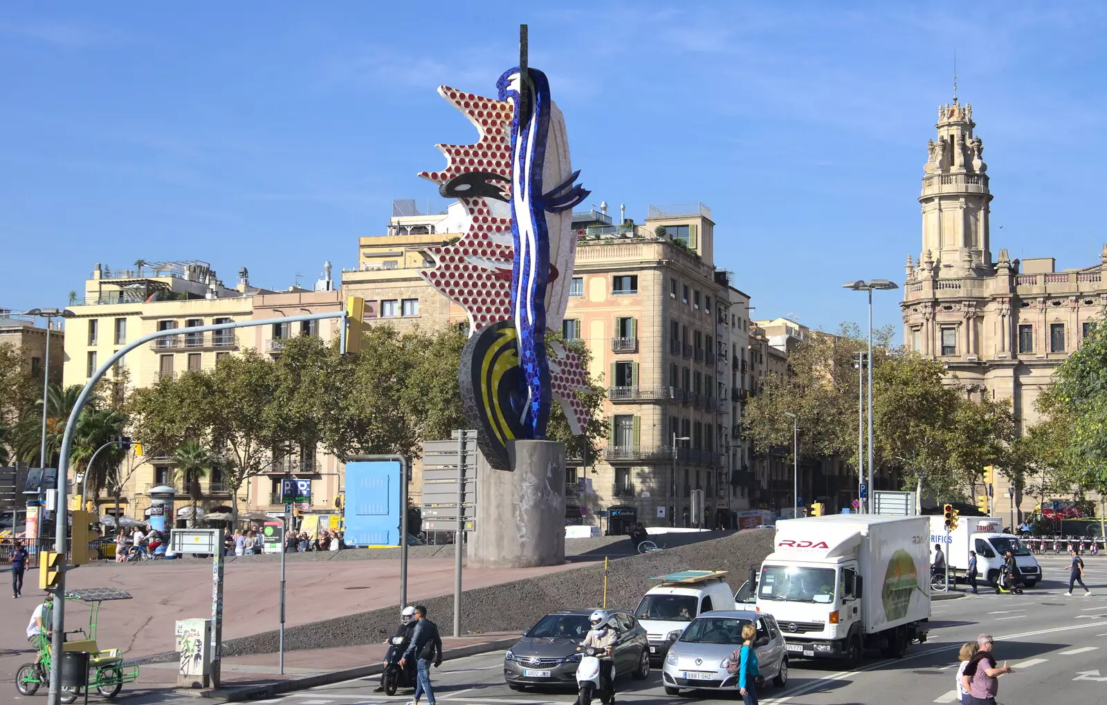 A Miro statue, from A Barcelona Bus Tour, Catalonia, Spain - 25th October 2017