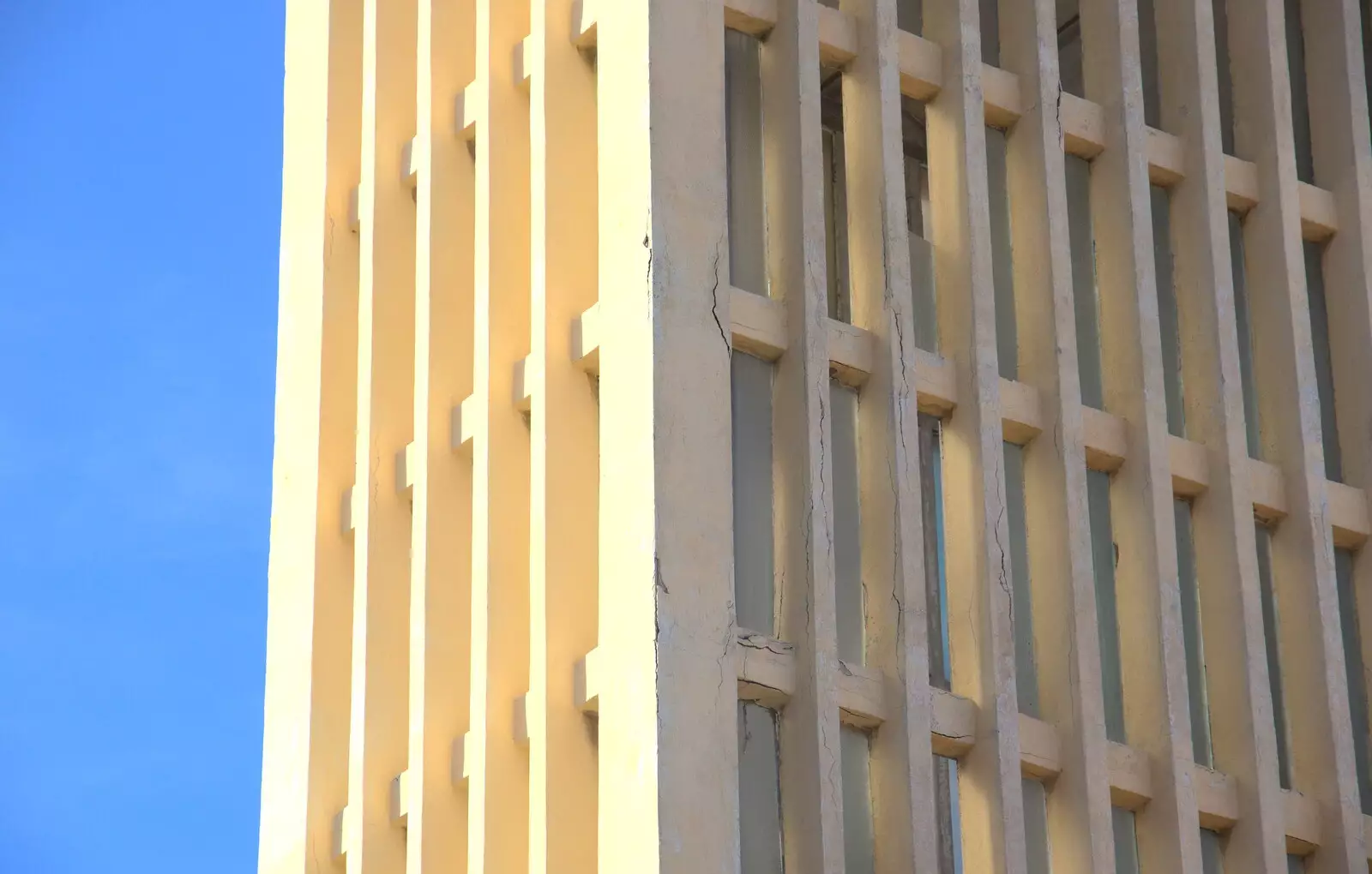 Cracked conrete building, from A Barcelona Bus Tour, Catalonia, Spain - 25th October 2017