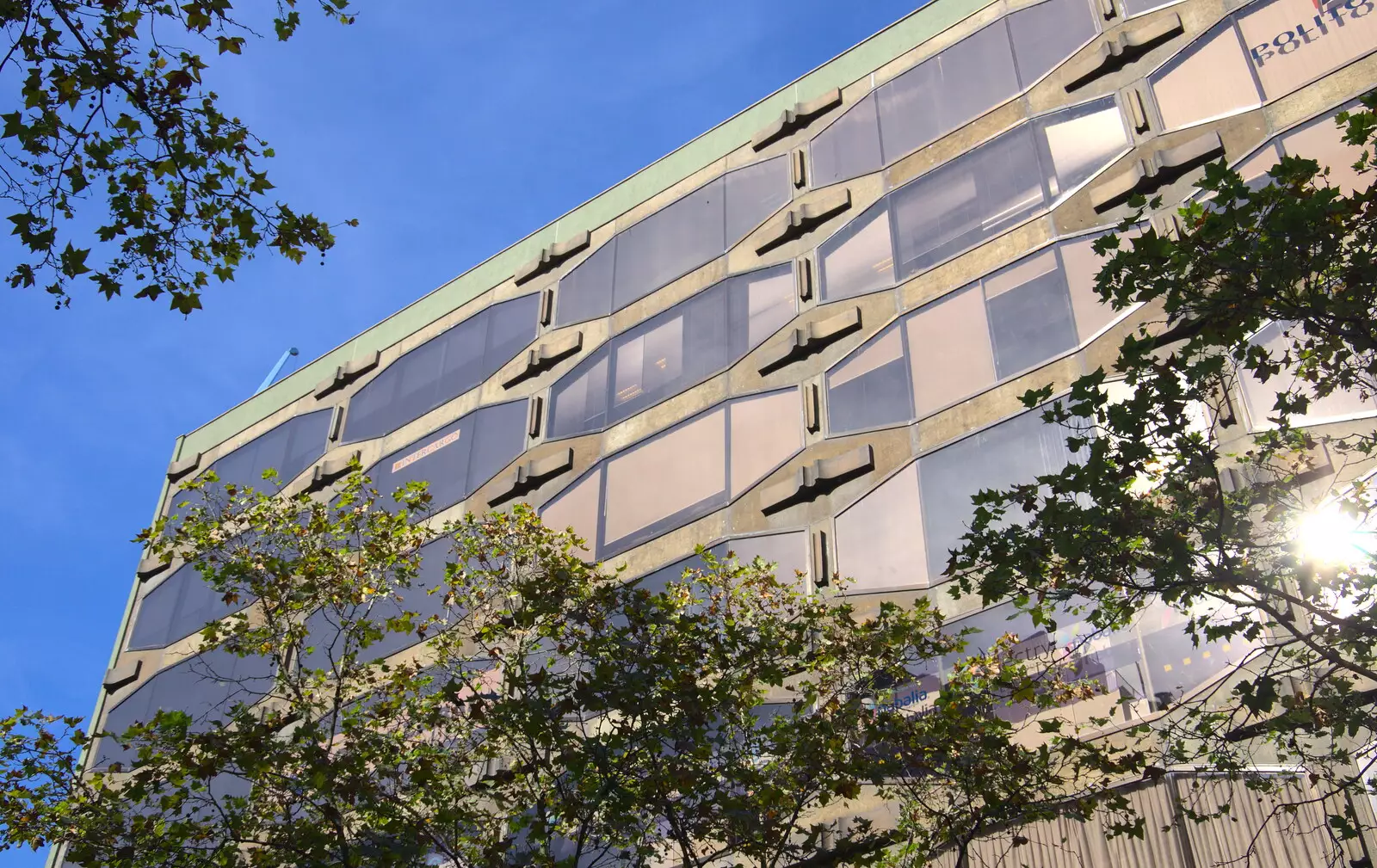 A 1960s office block, from A Barcelona Bus Tour, Catalonia, Spain - 25th October 2017