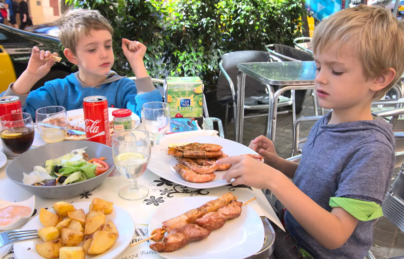 Food at Cafeteria El Bravo, from A Barcelona Bus Tour, Catalonia, Spain - 25th October 2017