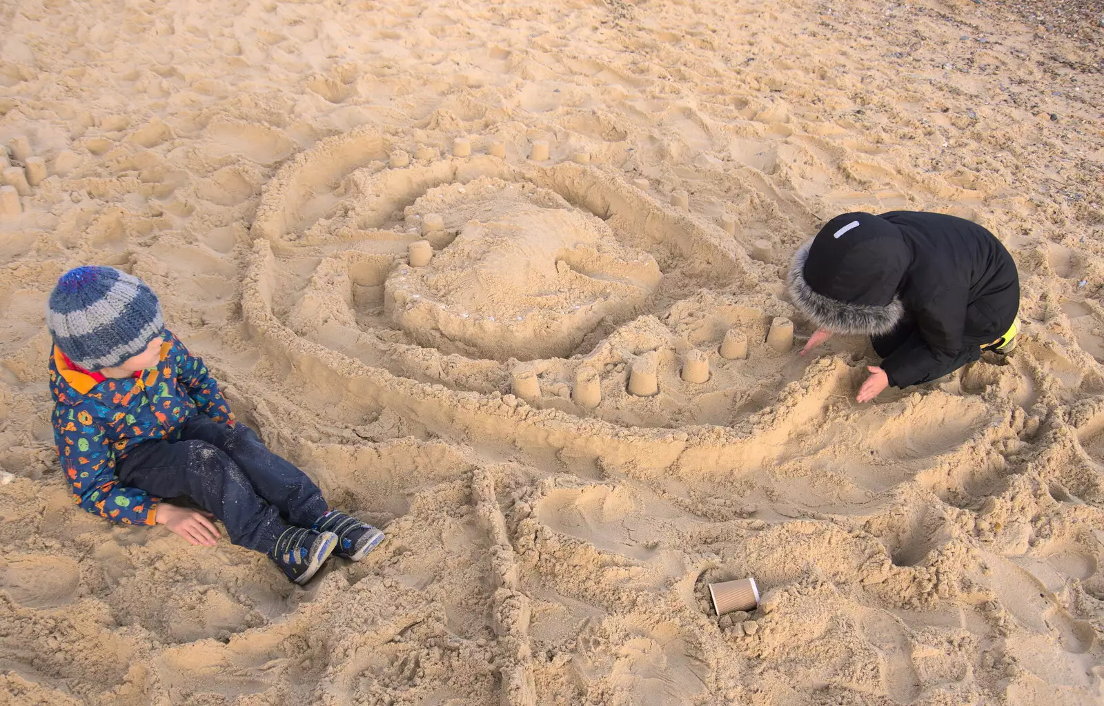 Fred builds a castle wall, from A Trip to the Amusements, Southwold Pier, Southwold, Suffolk - 5th November 2017