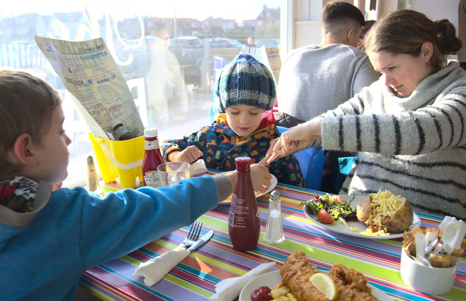 Time for fish'n'chips, from A Trip to the Amusements, Southwold Pier, Southwold, Suffolk - 5th November 2017