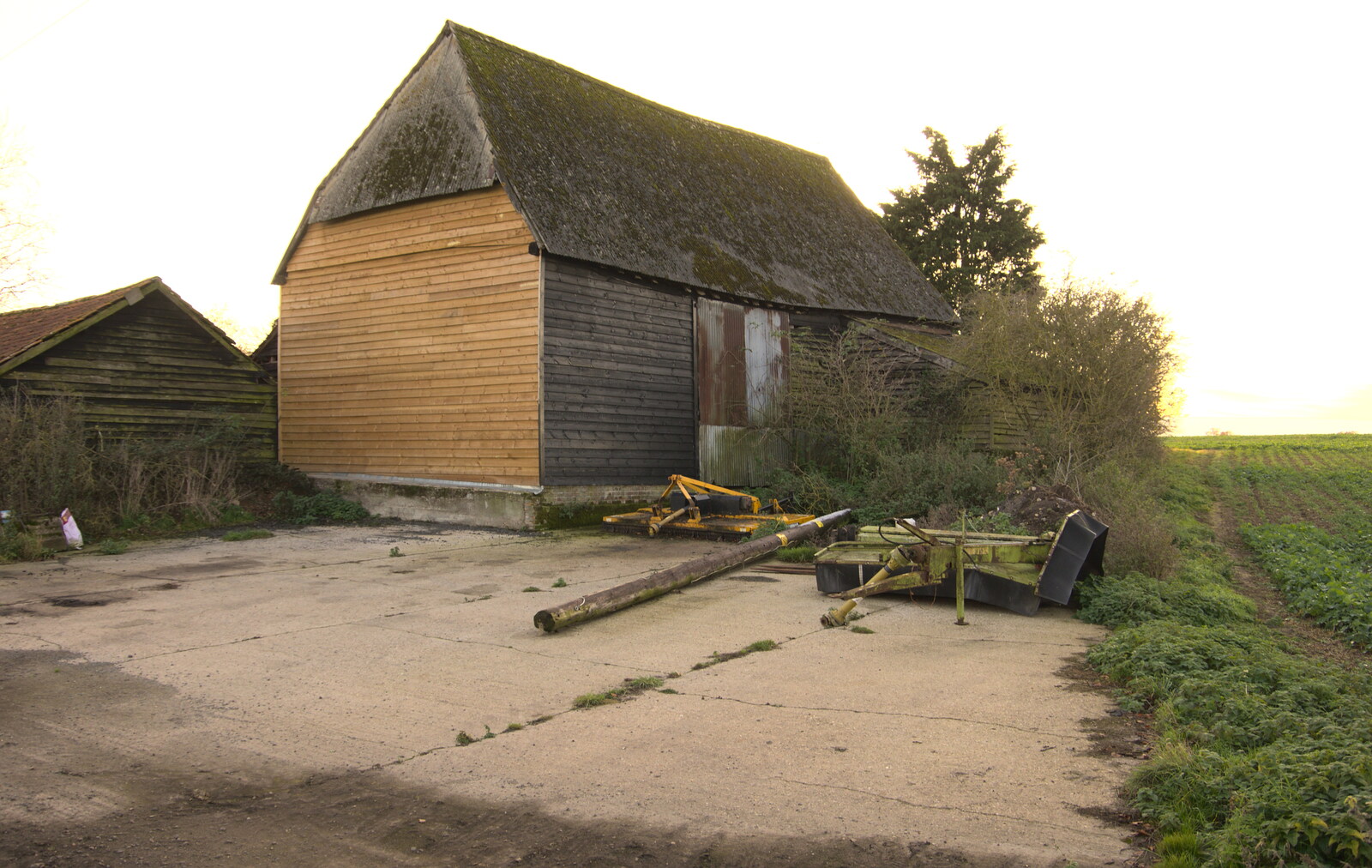 A wooden barn from A Walk Around Eye, Suffolk - 19th November 2017