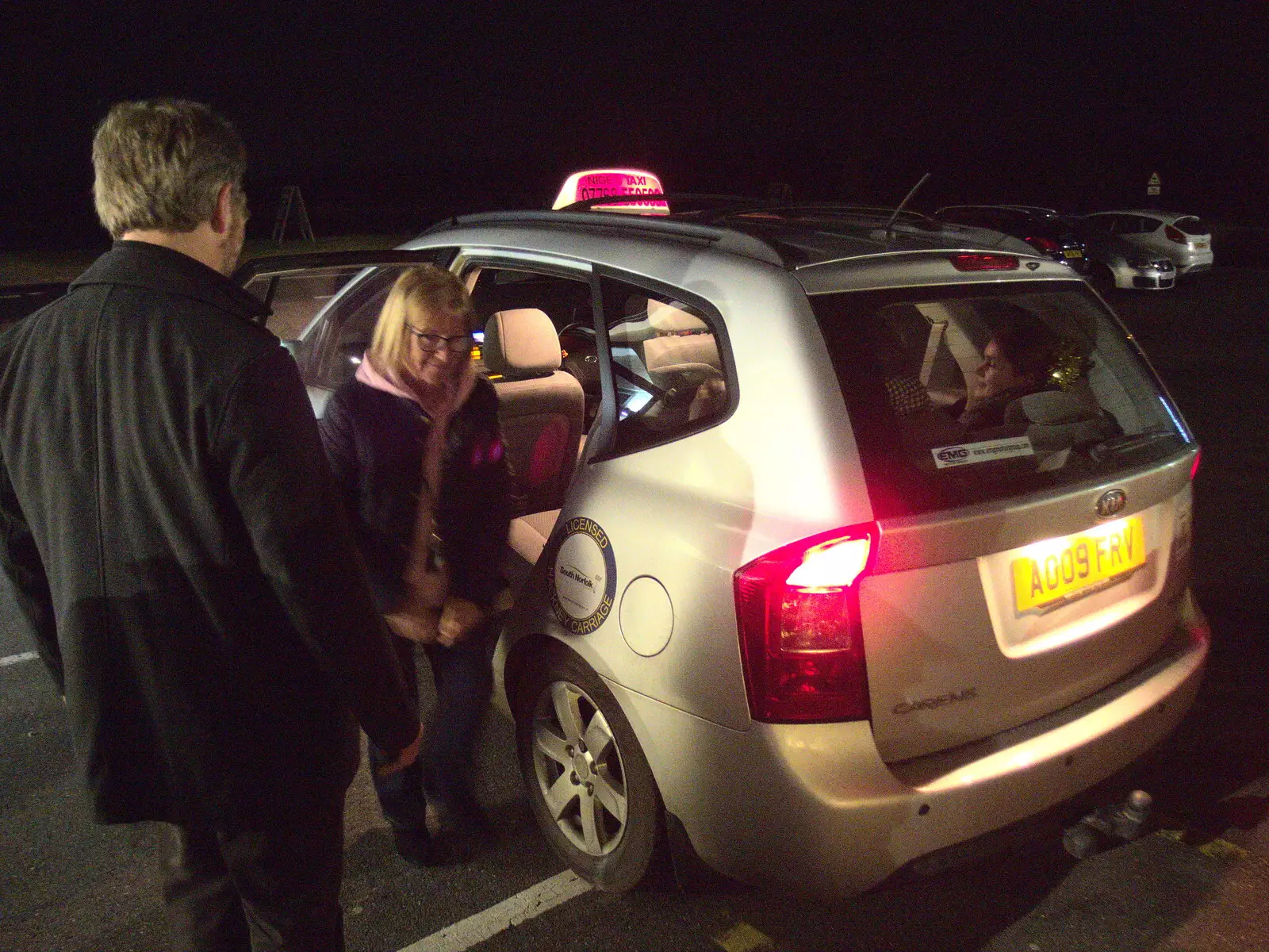 Our taxi awaits, from The BSCC Christmas Dinner, White Horse, Stoke Ash, Suffolk - 2nd December 2017