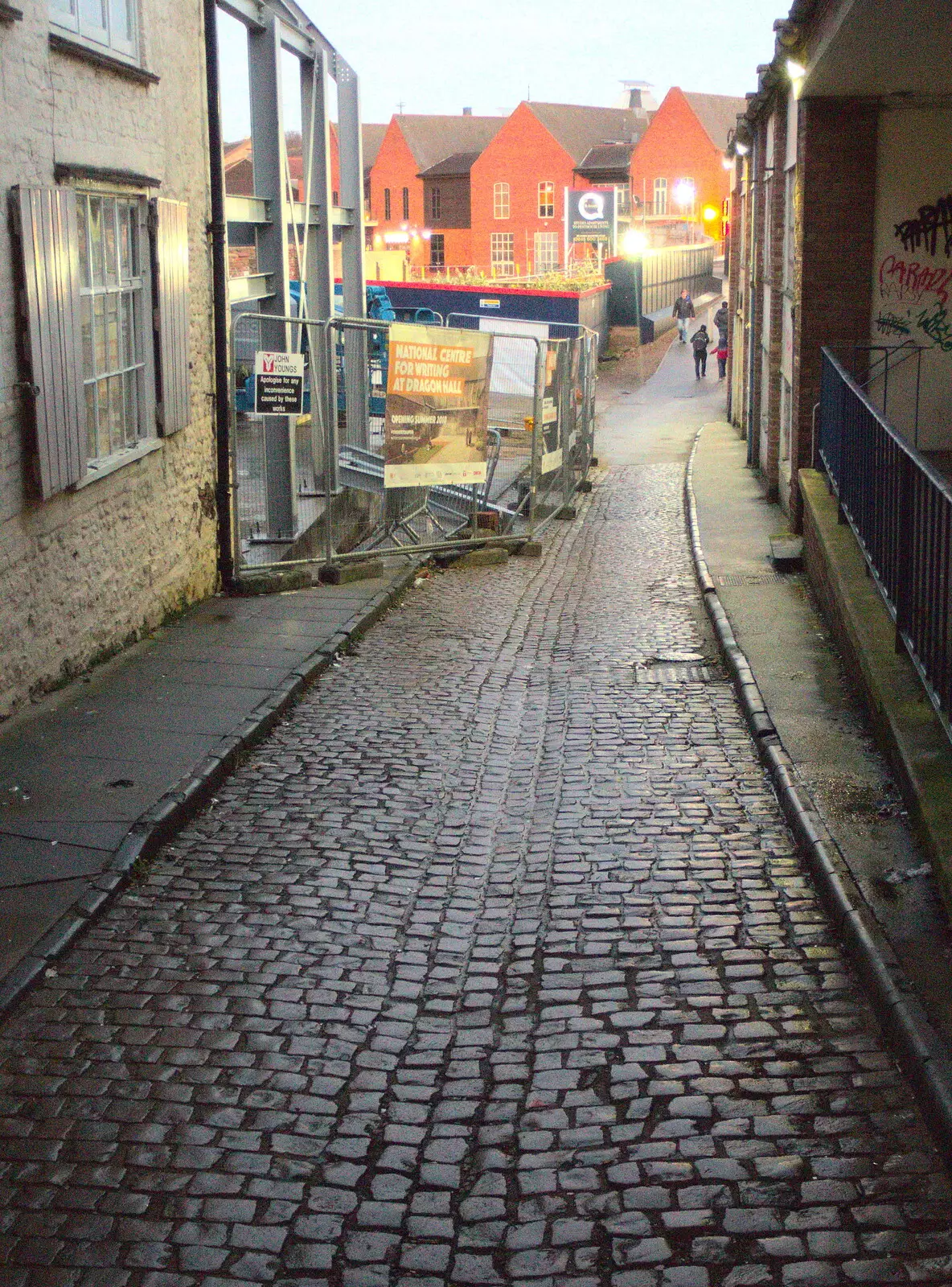 The cobbled alley back to Riverside, from A Trip to the Cinema, Norwich, Norfolk - 3rd December 2017