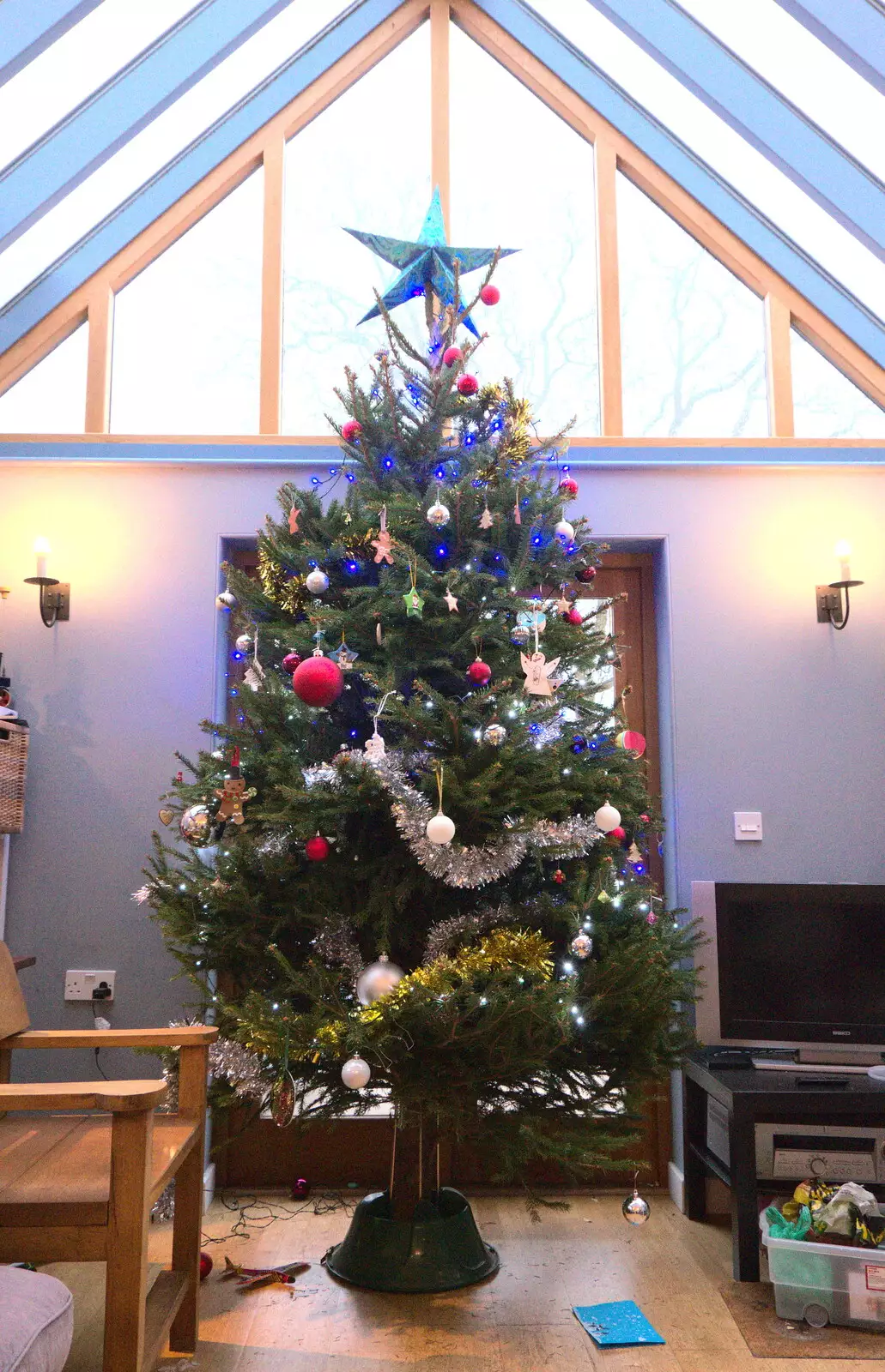 The tree is complete, from An Early Snow Day and the Christmas Tree, Brome, Suffolk - 10th December 2017