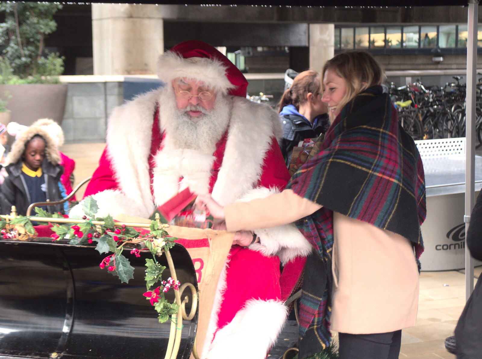 A reasonably-convincing Santa hands out presents from Reindeer Two Ways, Paddington and Suffolk - 19th December 2017