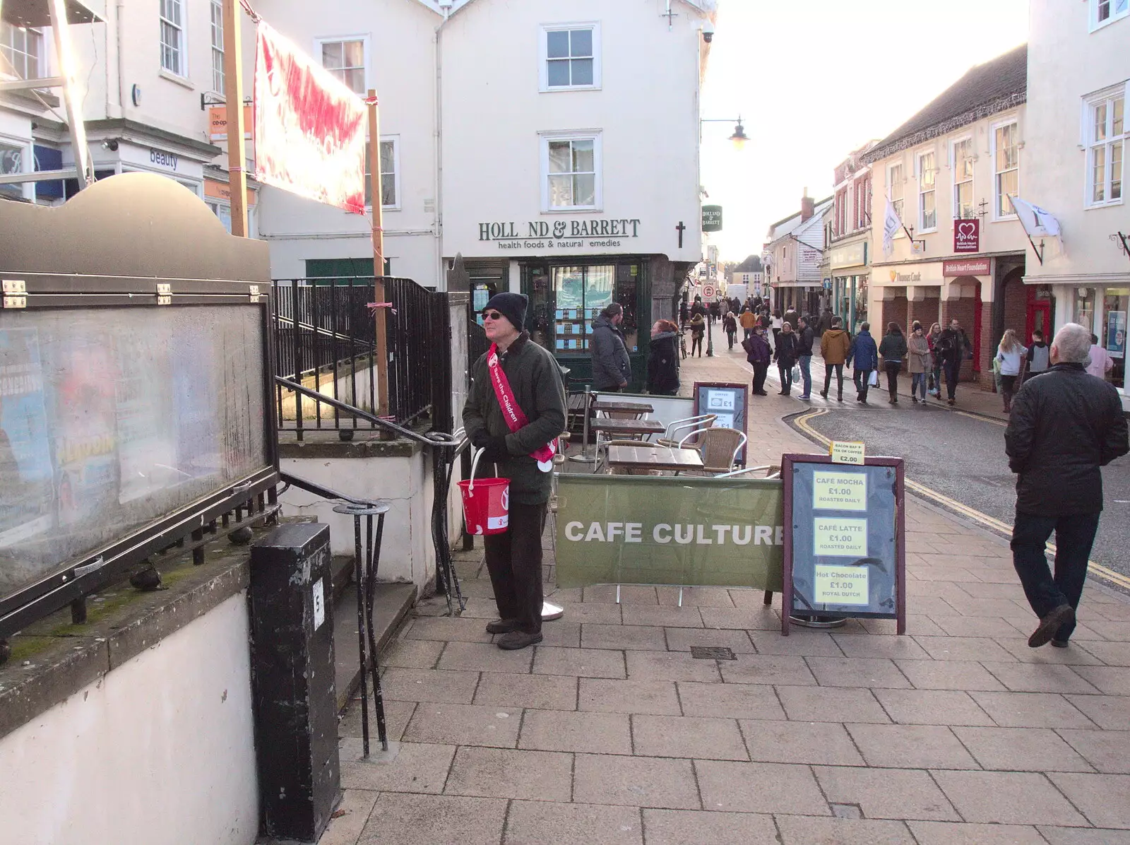 Uncle Mick does his Christmas collection thing, from Reindeer Two Ways, Paddington and Suffolk - 19th December 2017