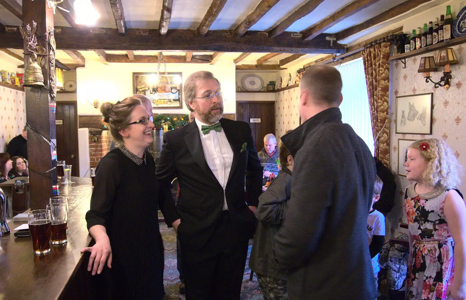 Suey and Marc chat to Andy, from Christmas Day and The Swan Inn, Brome, Suffolk - 25th December 2017