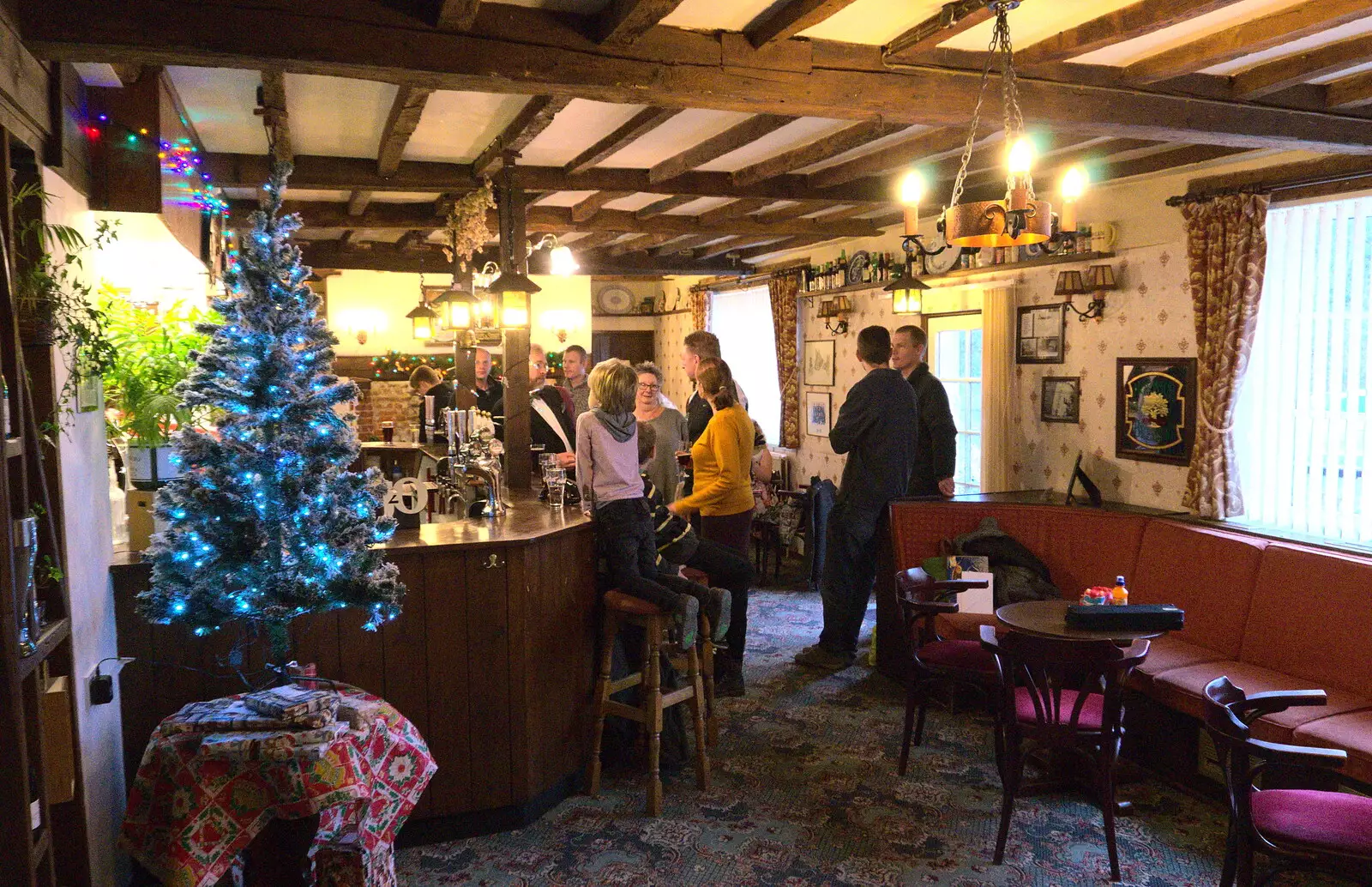 From this angle, the pub looks like it used to, from Christmas Day and The Swan Inn, Brome, Suffolk - 25th December 2017