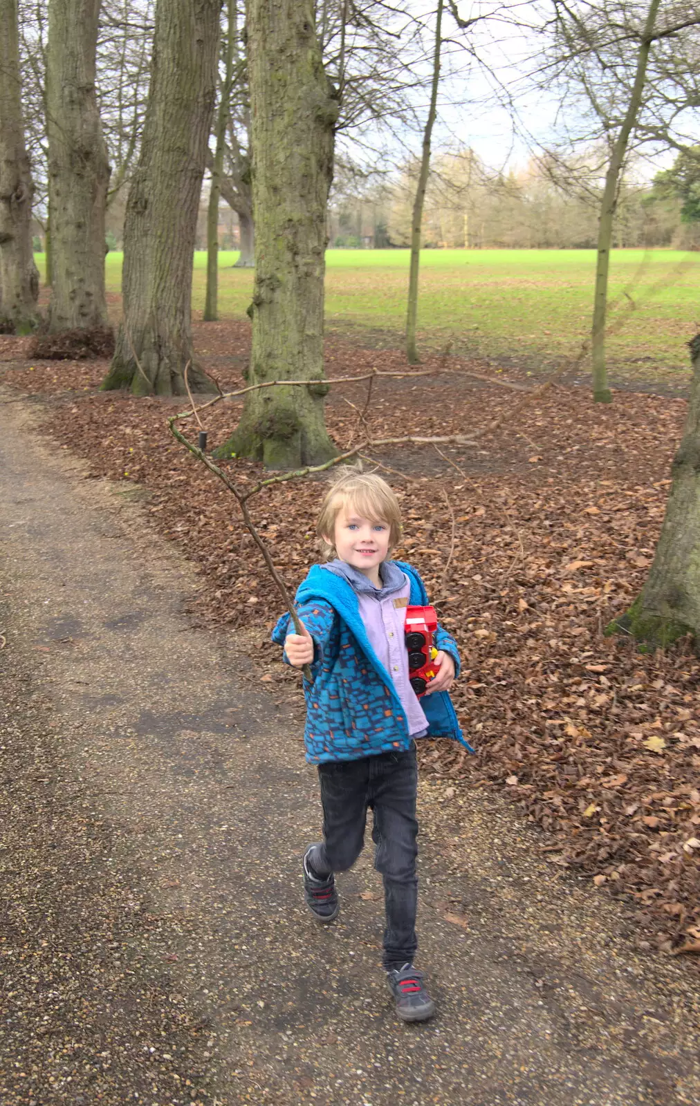 Harry runs down the drive, from Christmas Day and The Swan Inn, Brome, Suffolk - 25th December 2017