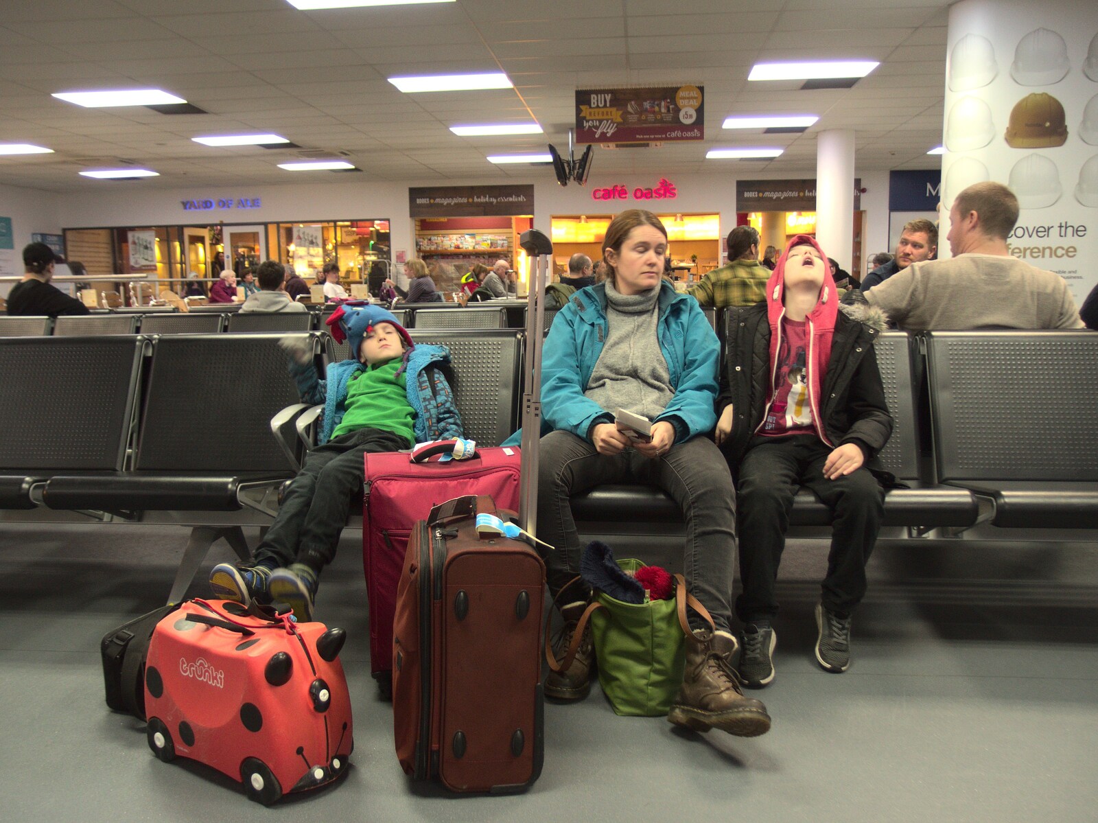 Ennui in the departure lounge at Norwich Airport from An End-of-Year Trip to Spreyton, Devon - 29th December 2017