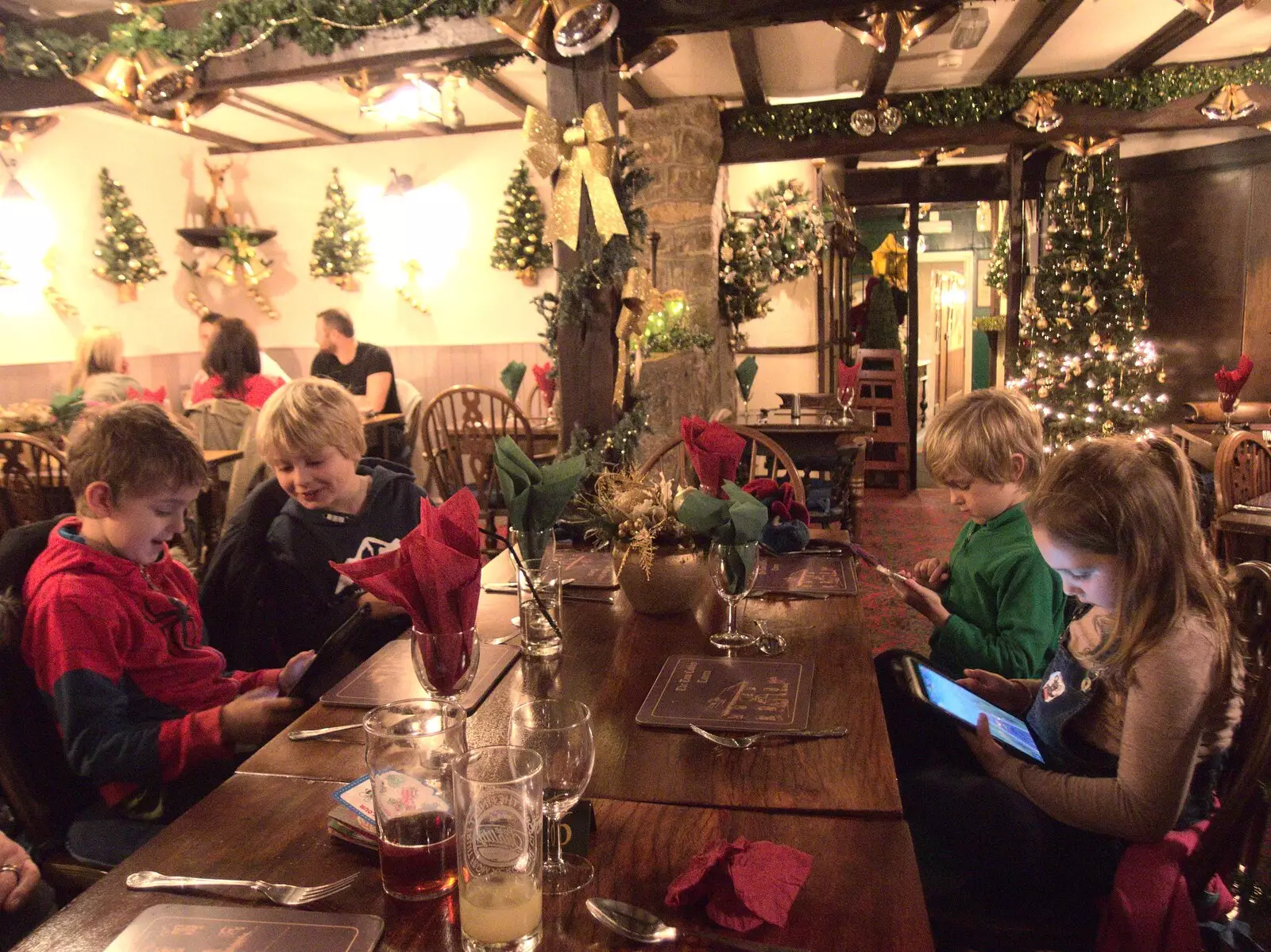 Christmas dining room, Tom Cobley style, from An End-of-Year Trip to Spreyton, Devon - 29th December 2017