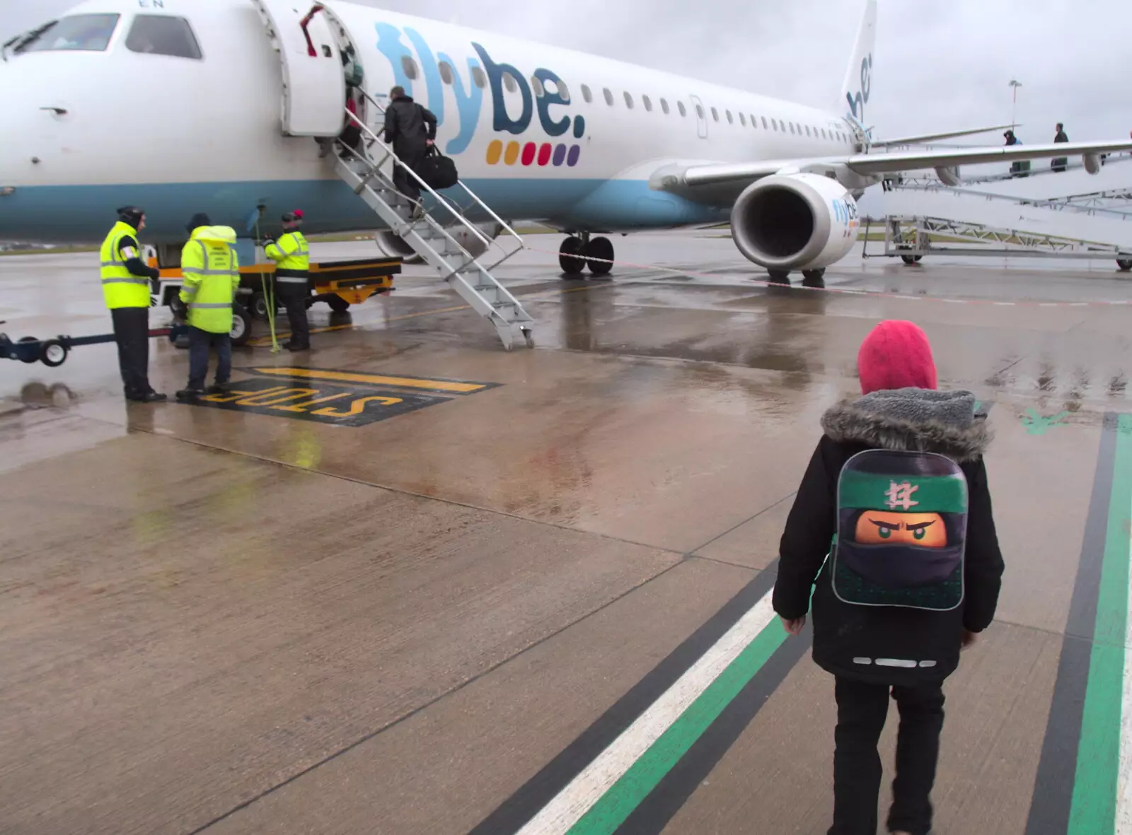 Fred walks up to the FlyBe plane, from Killerton House, Broadclyst, Devon - 30th December 2017