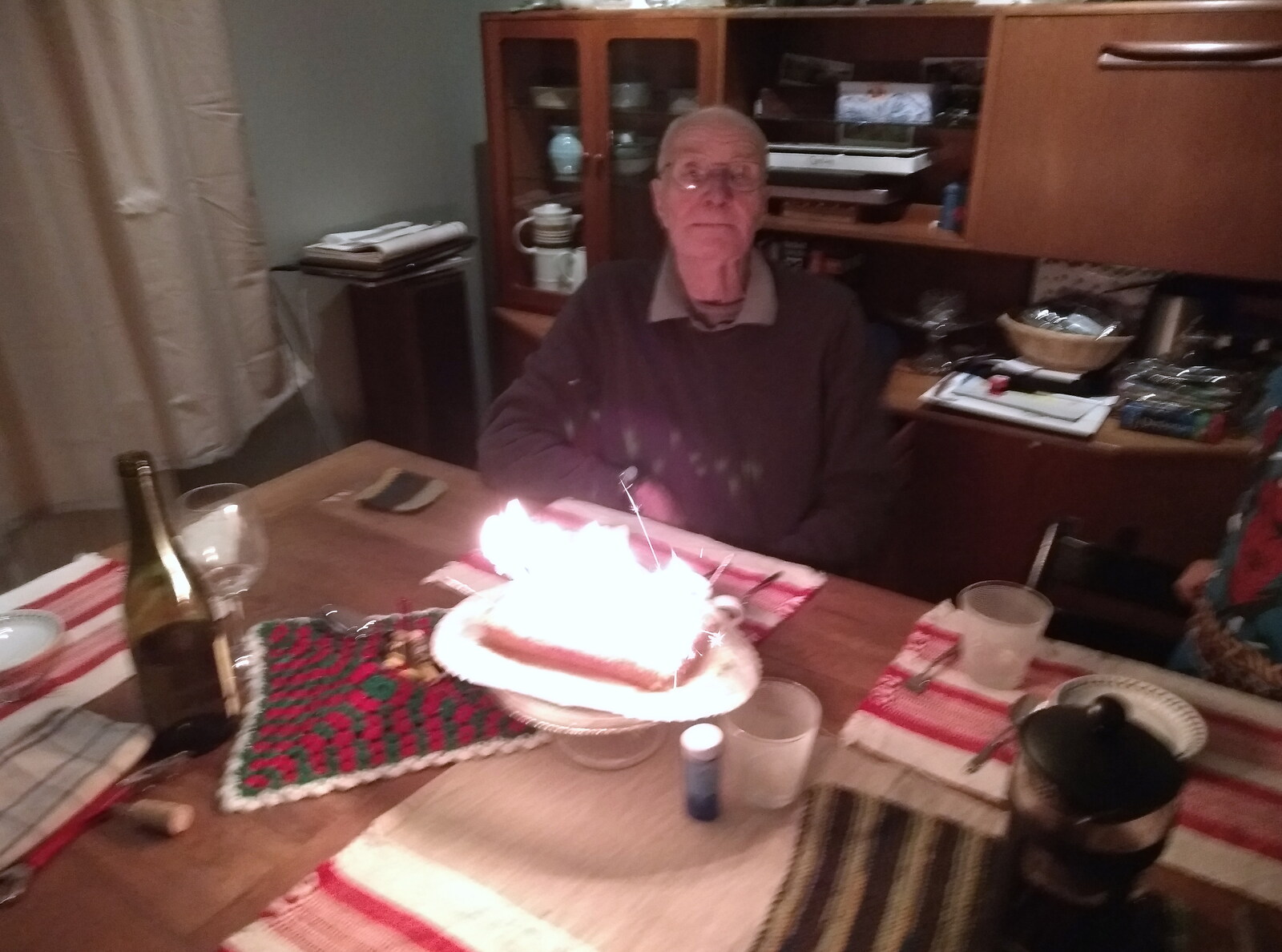 A Walk Around Eye, and the Return of Red Tent, Suffolk and London - 25th February 2018: Grandad's cake