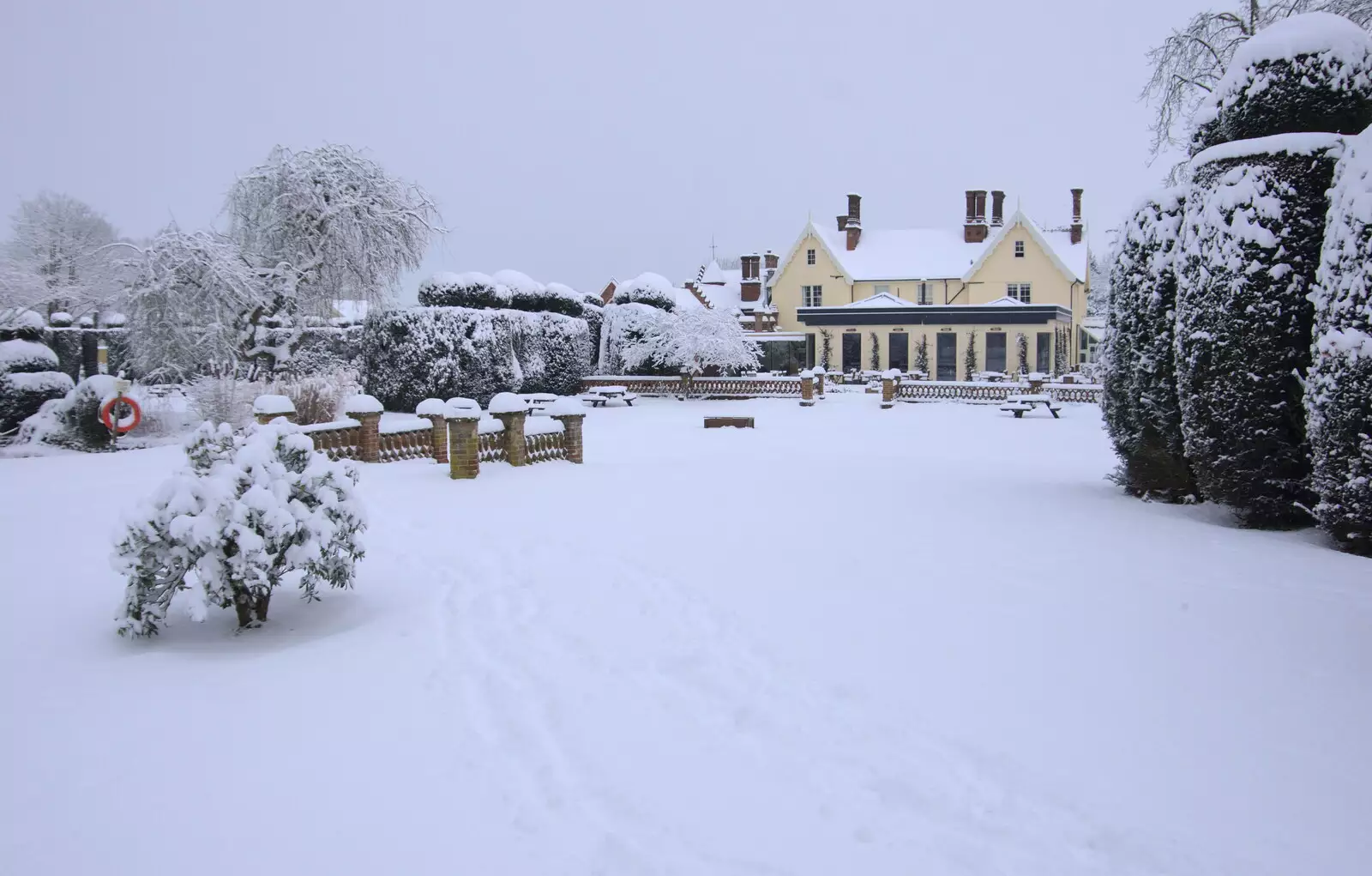 Oaksmere, under a blanket of snow, from The Beast From the East: Snow Days, Brome, Suffolk - 28th February 2018