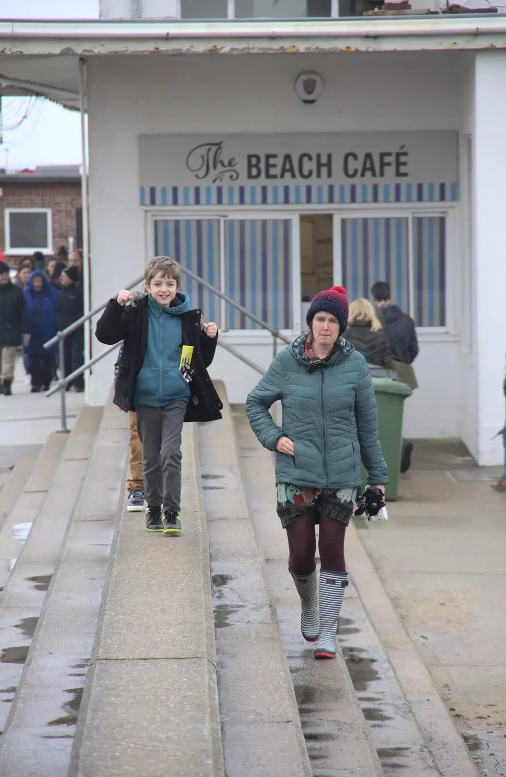 Fred and Isobel on the wall, from A Southwold Car Picnic, Southwold, Suffolk - 11th March 2018