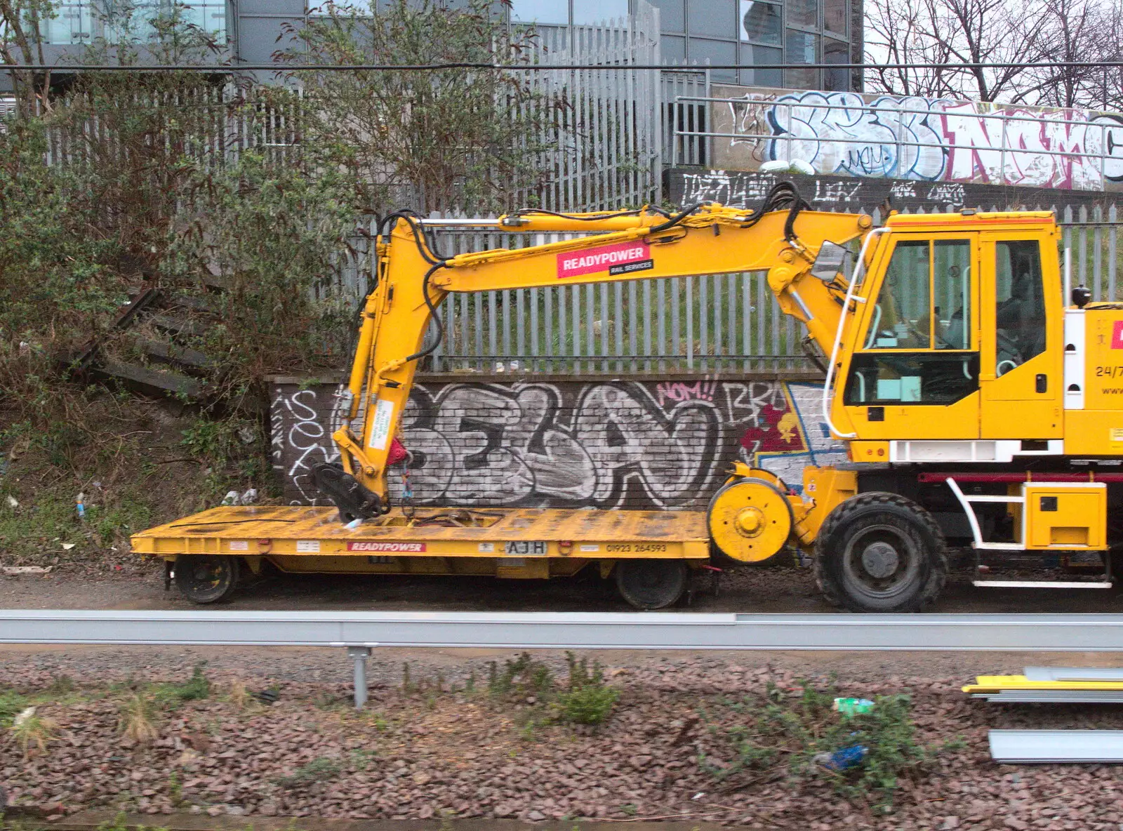 Track-based crane and graffiti, from Trackside Graffiti, and Harry's Cake, London and Suffolk - 28th March 2018