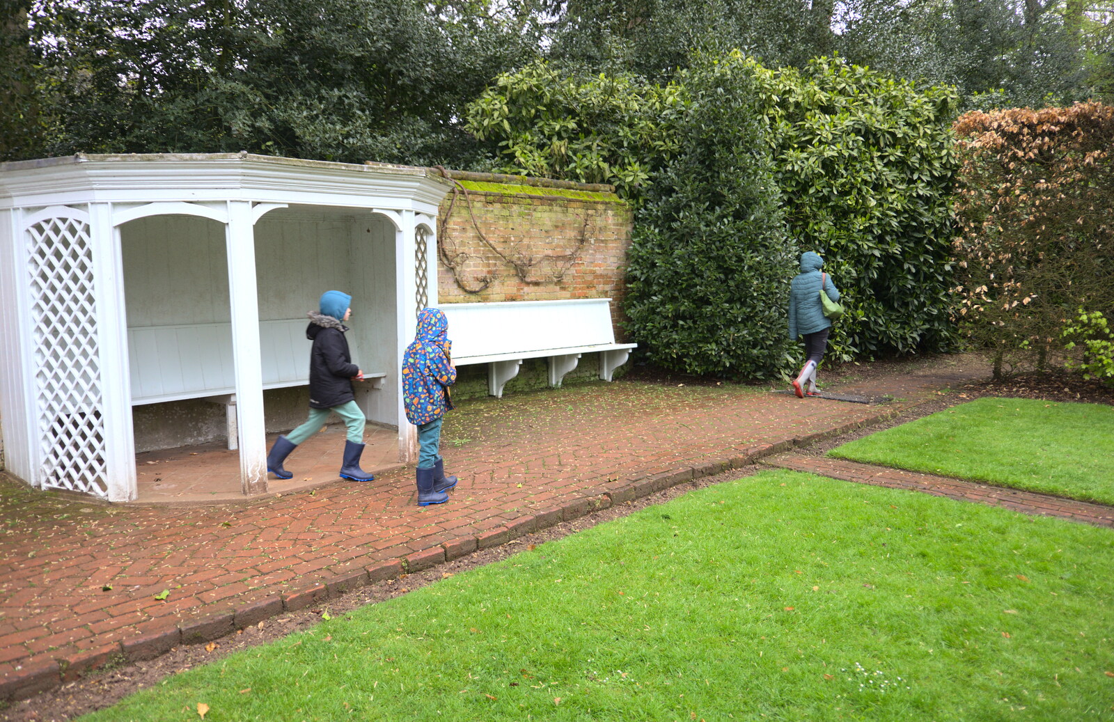 We visit a garden shelter from A Trip to Blickling Hall, Aylsham, Norfolk - 29th April 2018