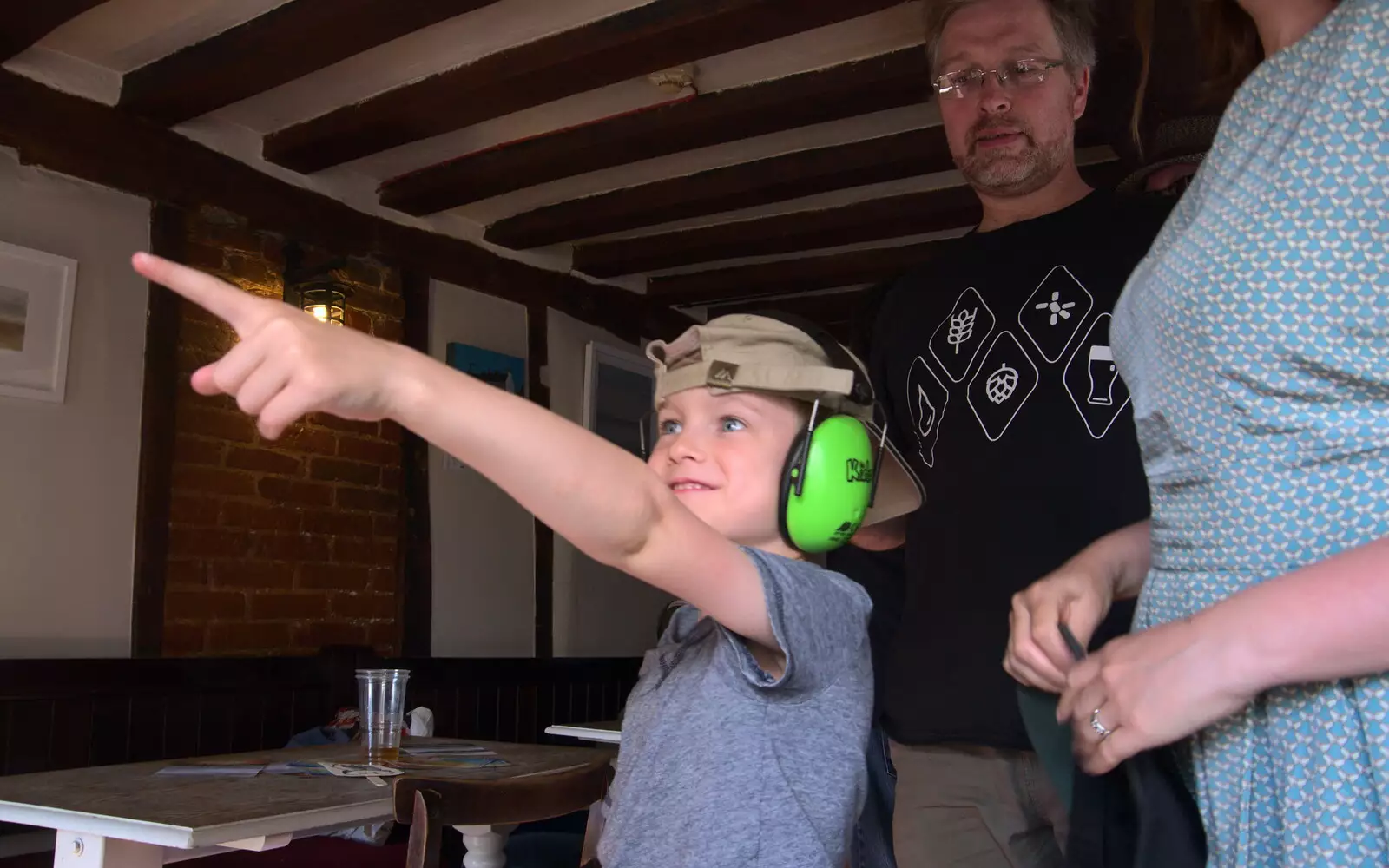 Harry points at stuff, from Beer, Bikes and Bands, Burston Crown, Burston, Norfolk - 6th May 2018