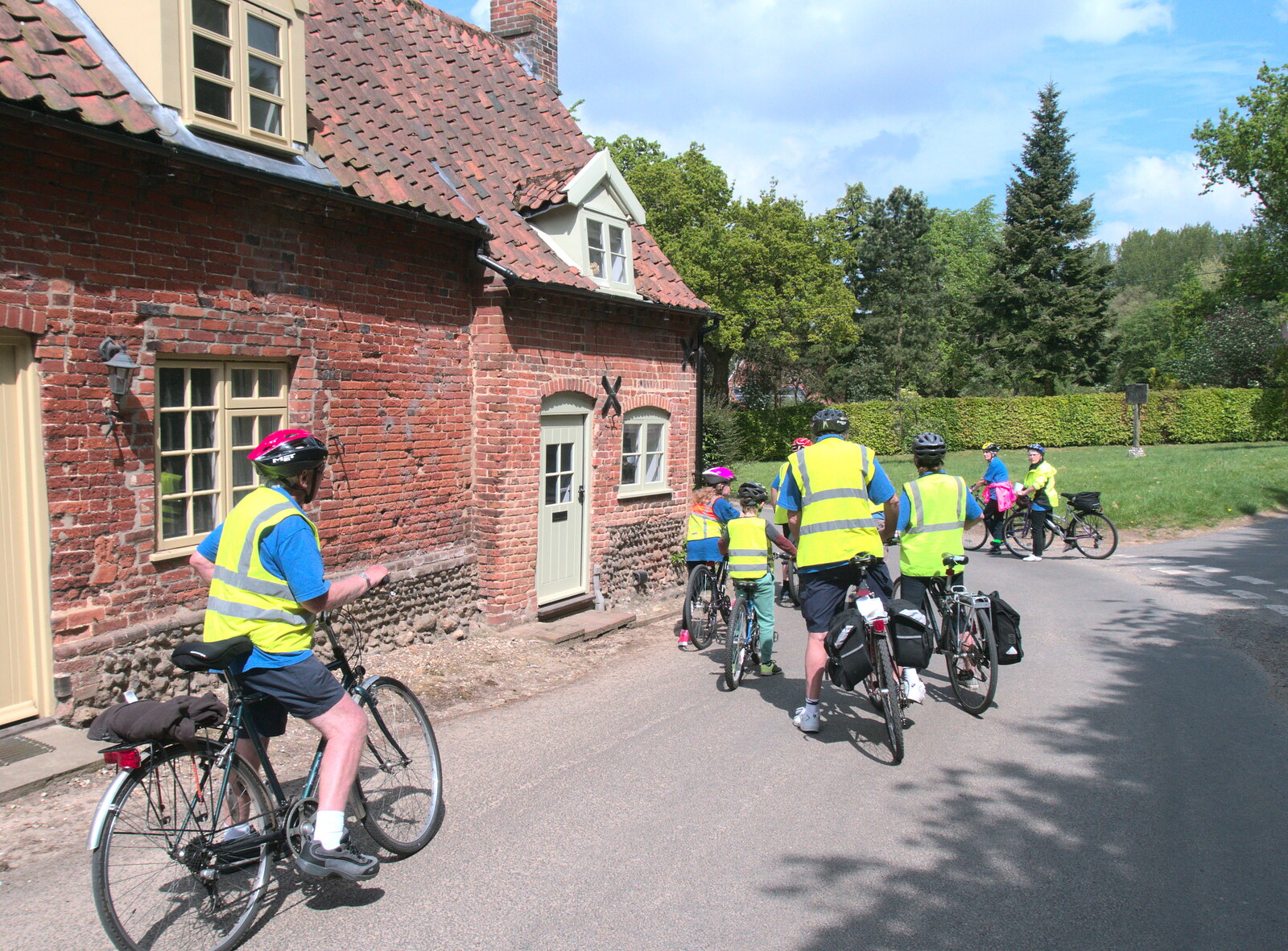 A pause to re-group in a pretty village from The BSCC Weekend Away, Holt, Norfolk - 12th May 2018
