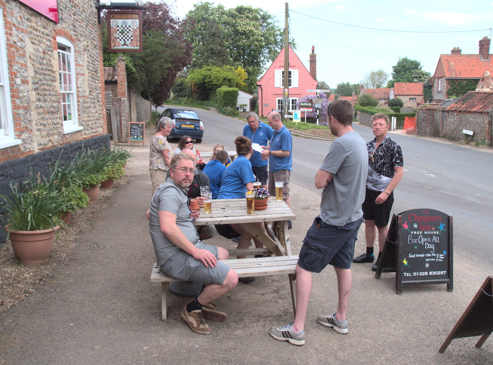 The lunch pub: The Chequers Inn, Binham from The BSCC Weekend Away, Holt, Norfolk - 12th May 2018