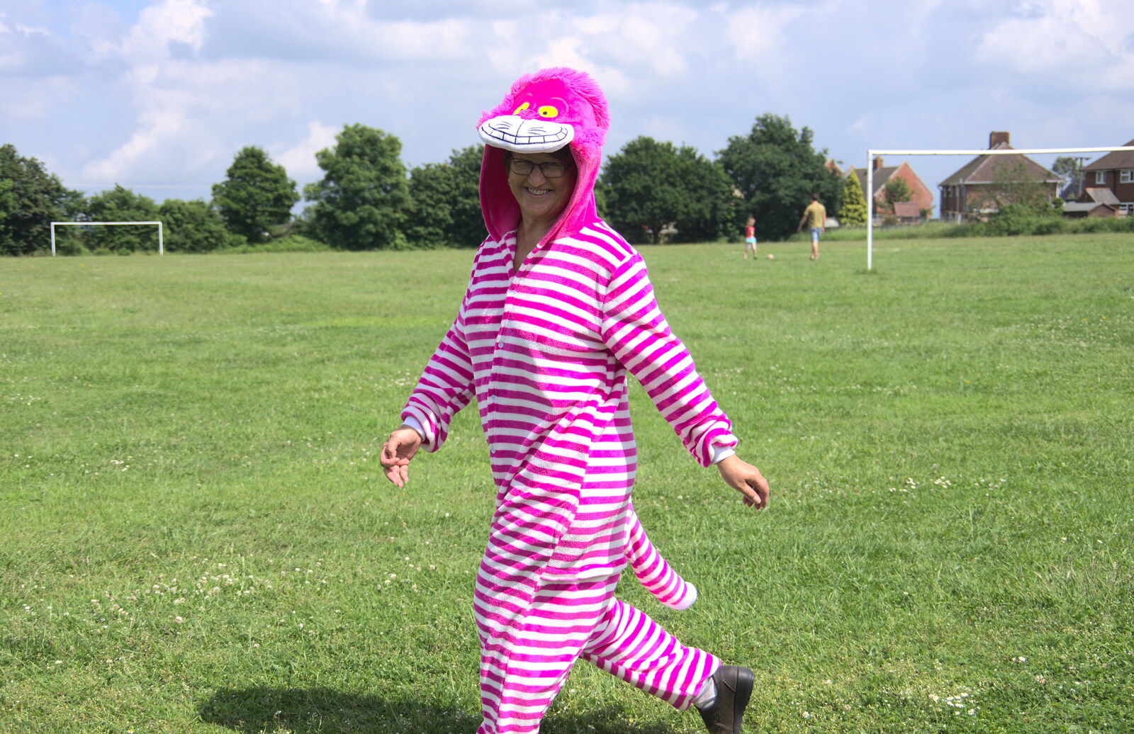 The 'Cheshire Cat' walks past from The Not-Opening of the Palgrave Playground, Palgrave, Suffolk - 3rd June 2018