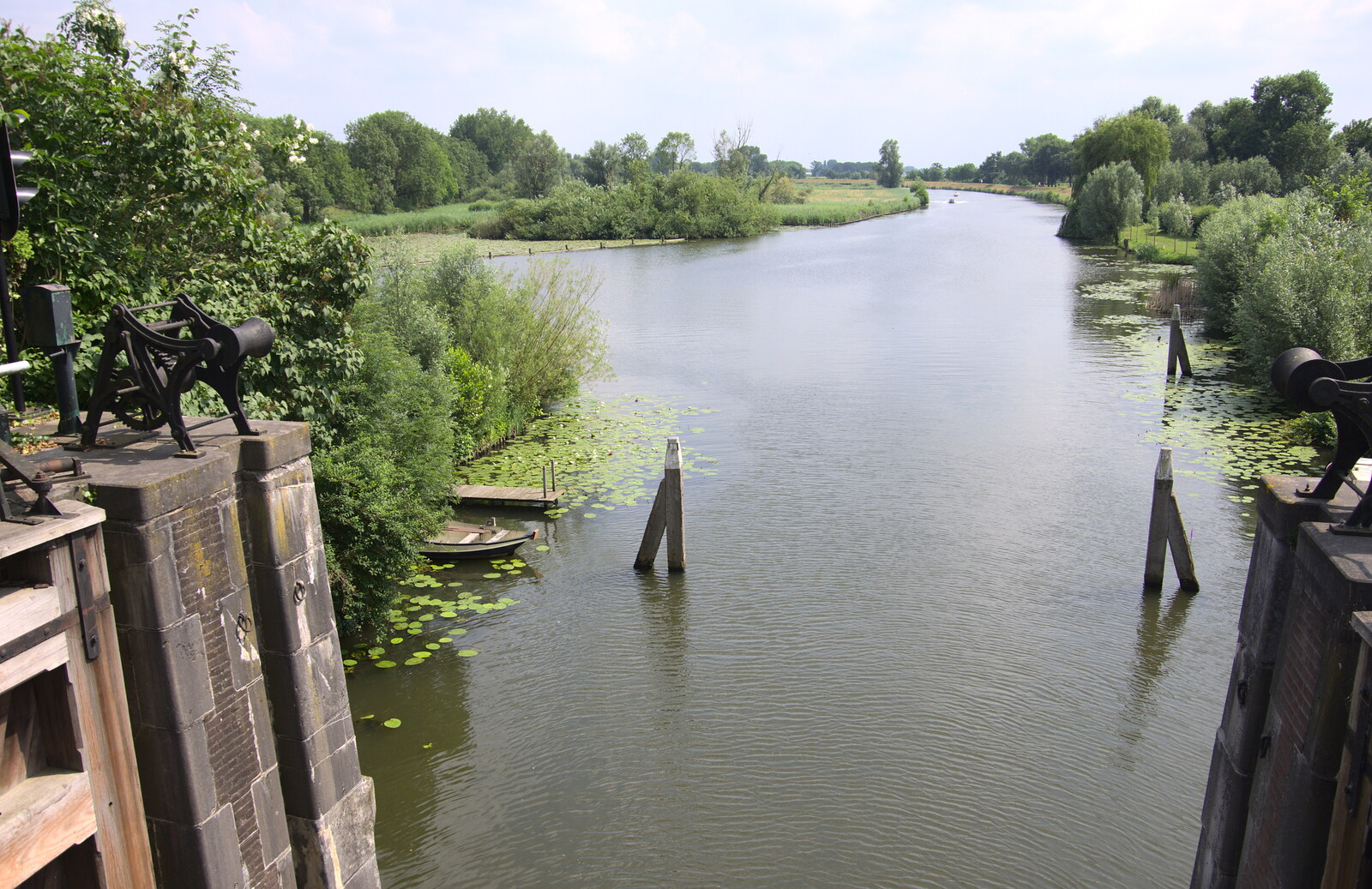 The River Linge from A Postcard From Asperen, Gelderland, Netherlands - 9th June 2018
