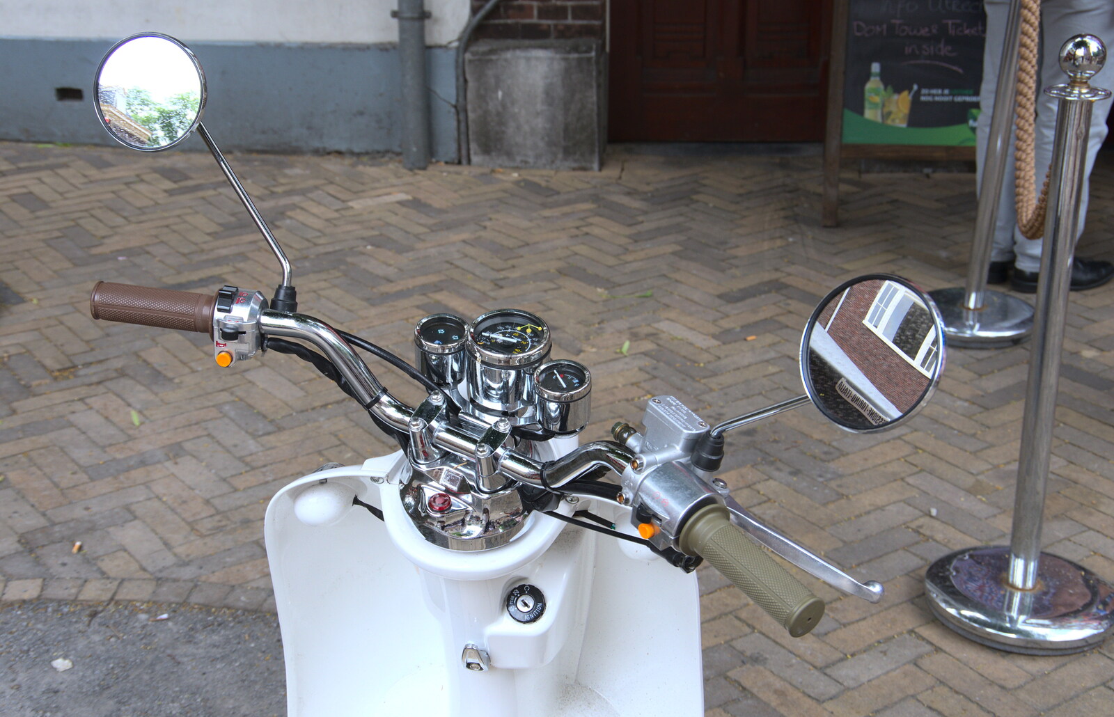 Shiny chrome on a moped from A Postcard from Utrecht, Nederlands - 10th June 2018