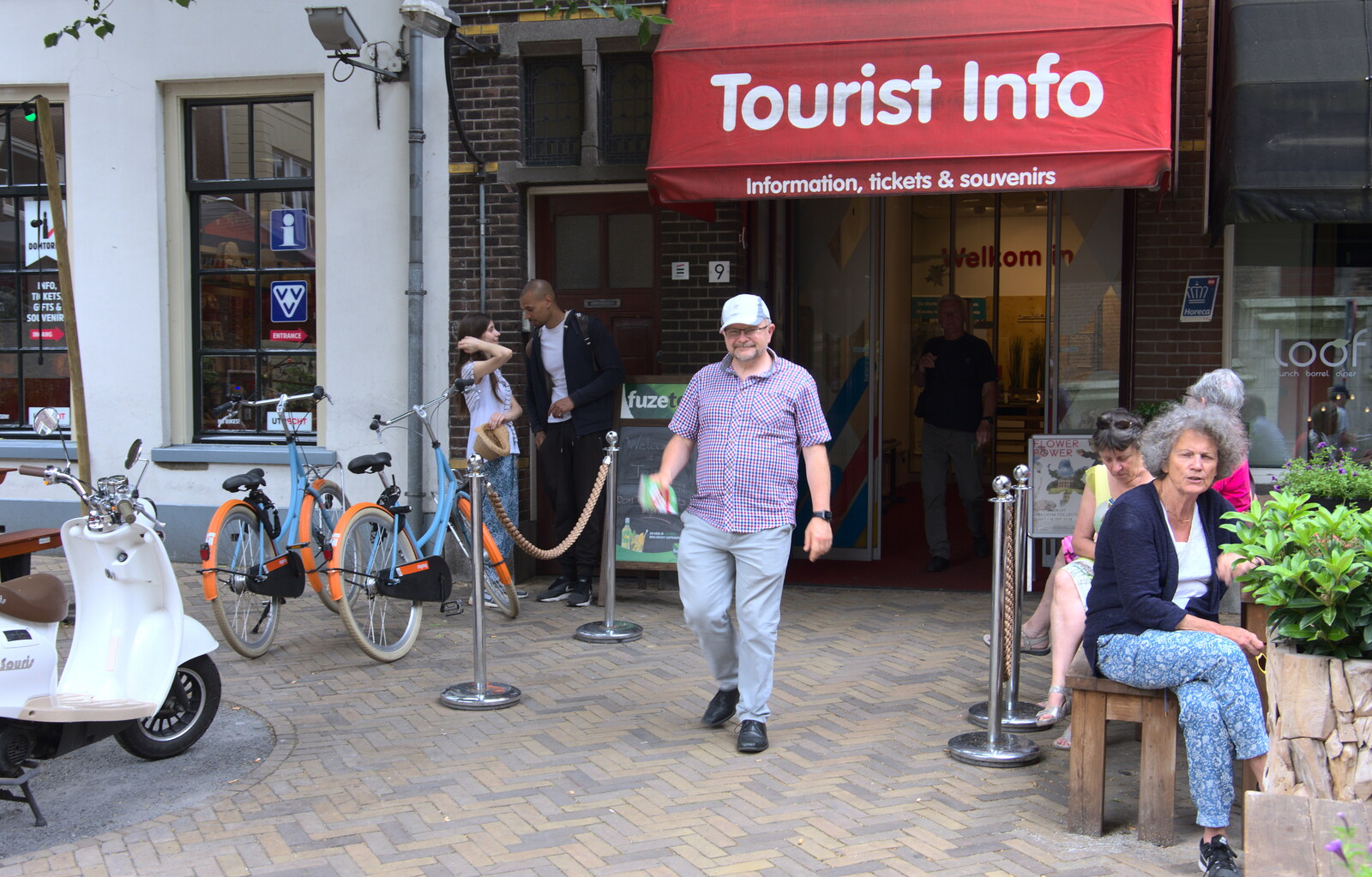 Hamish comes out of the tourist info centre from A Postcard from Utrecht, Nederlands - 10th June 2018