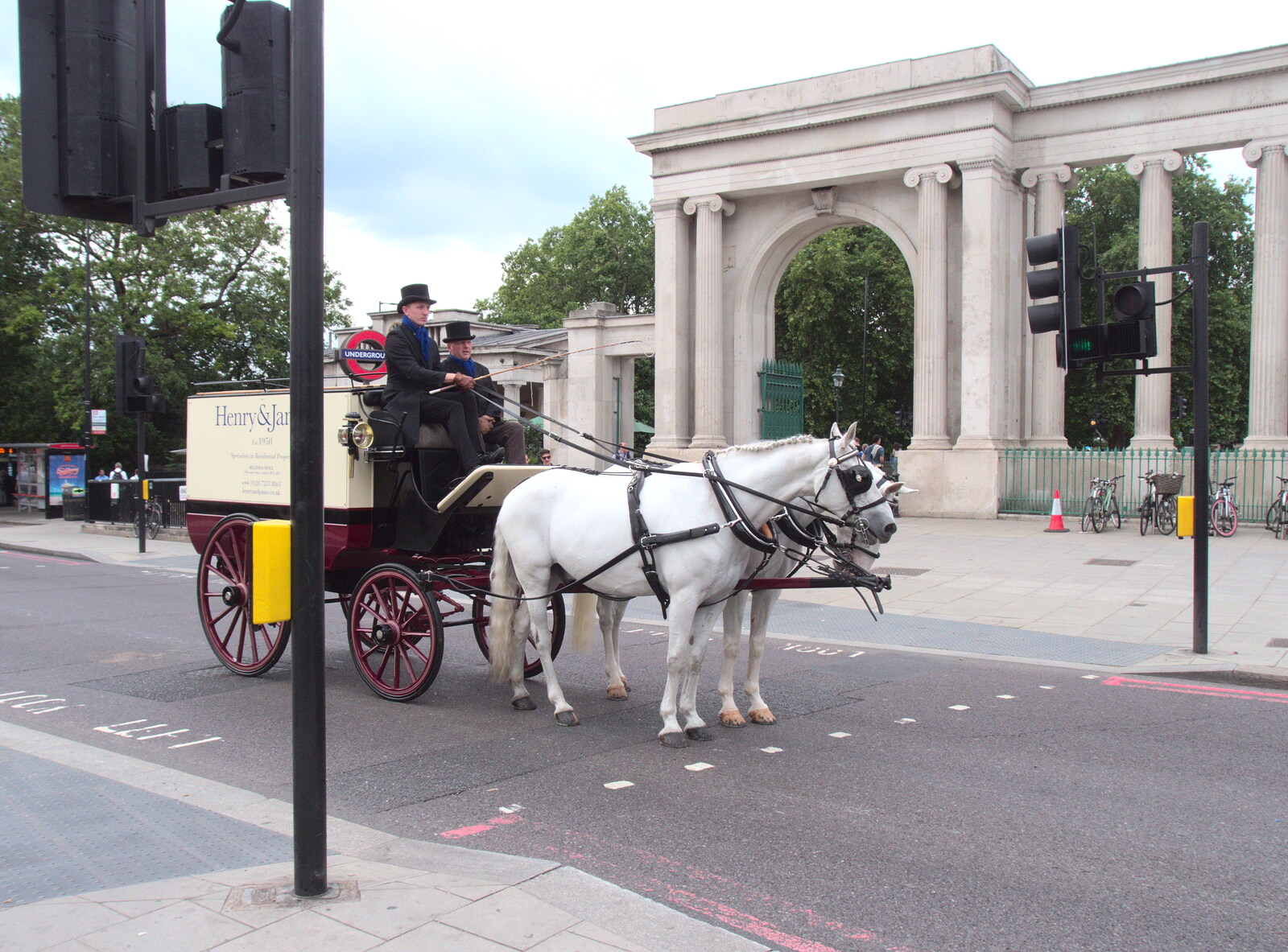 A horse and cart waits at the lights by Hyde Park from SwiftKey's Hundred Million, Paddington, London - 13th June 2018