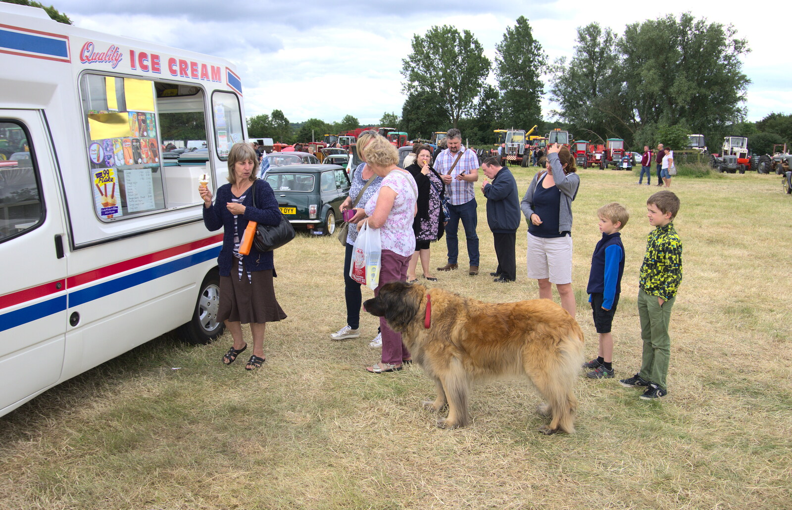 It's a shaggy dog story at the ice cream van from The Formerly-Known-As-The-Eye-Show, Palgrave, Suffolk - 17th June 2018