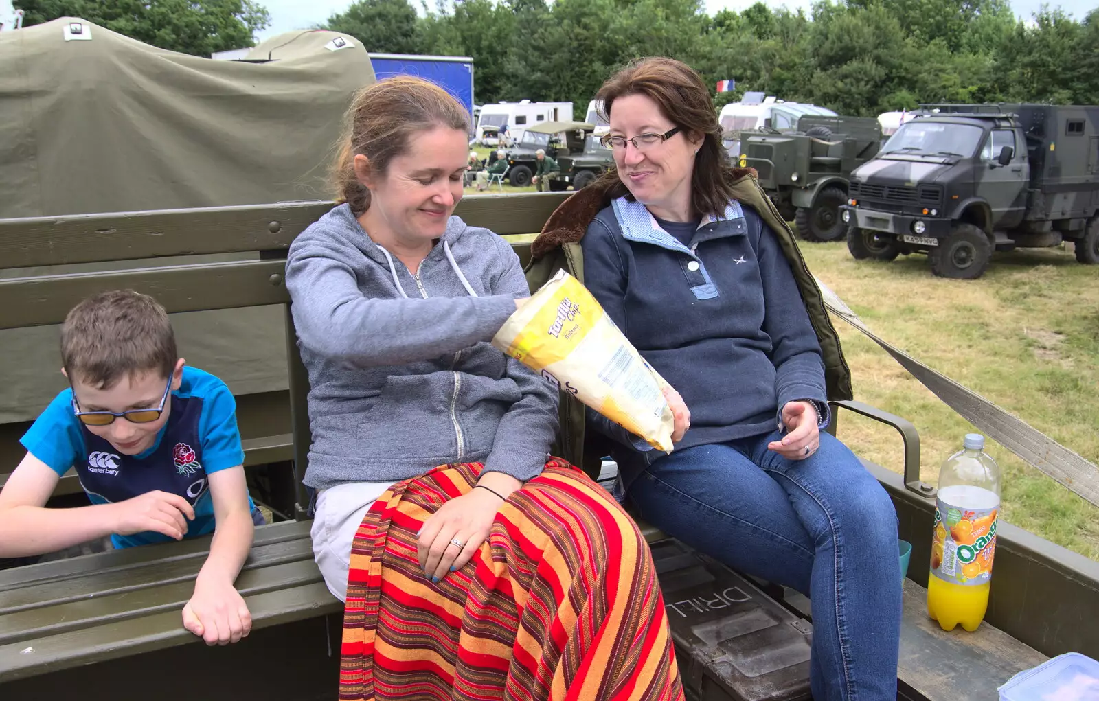 Isobel and Suzanne share some tortilla chips, from The Formerly-Known-As-The-Eye-Show, Palgrave, Suffolk - 17th June 2018