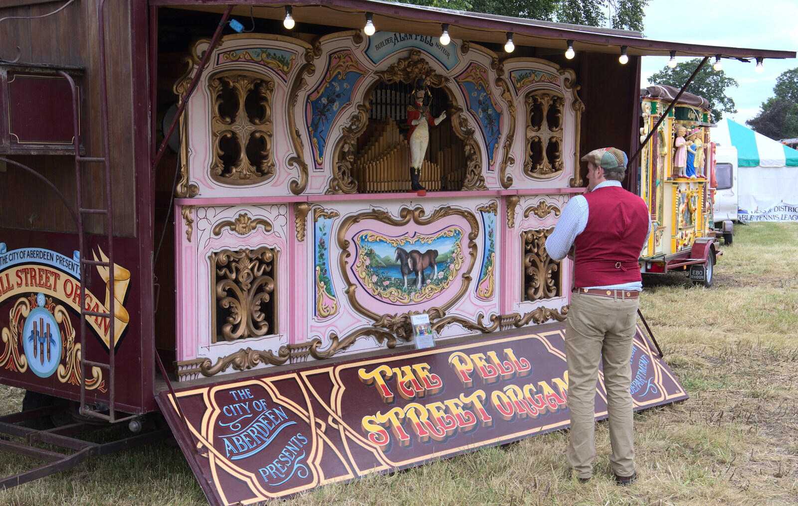 Someone reflects upon the Pell Street Organ from The Formerly-Known-As-The-Eye-Show, Palgrave, Suffolk - 17th June 2018