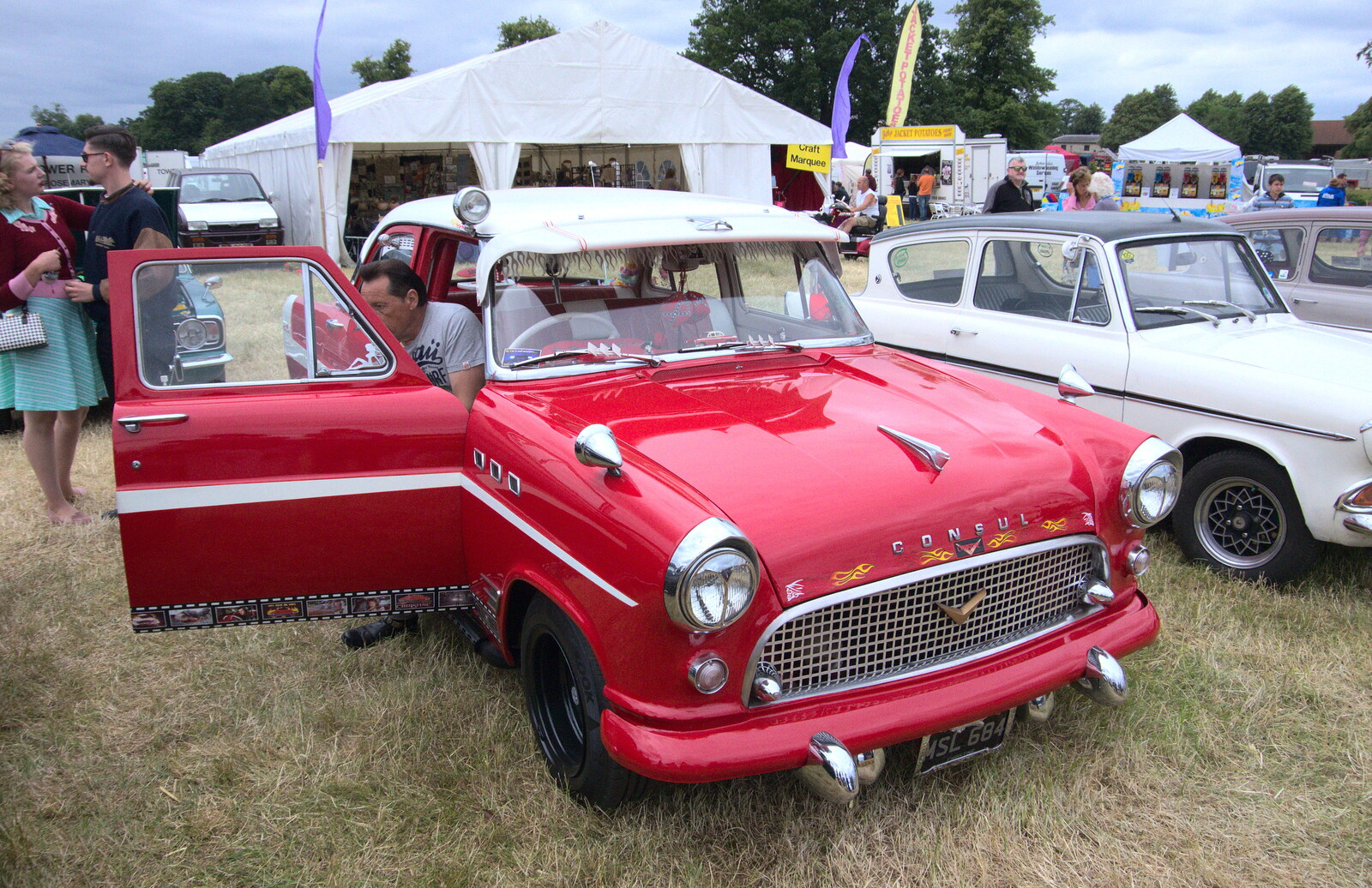 A nice old 1950s Ford Consul from The Formerly-Known-As-The-Eye-Show, Palgrave, Suffolk - 17th June 2018