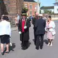 The Sejgeant at Mace has the Mayoral mace, The Mayor Making Parade, Eye, Suffolk - 24th June 2018