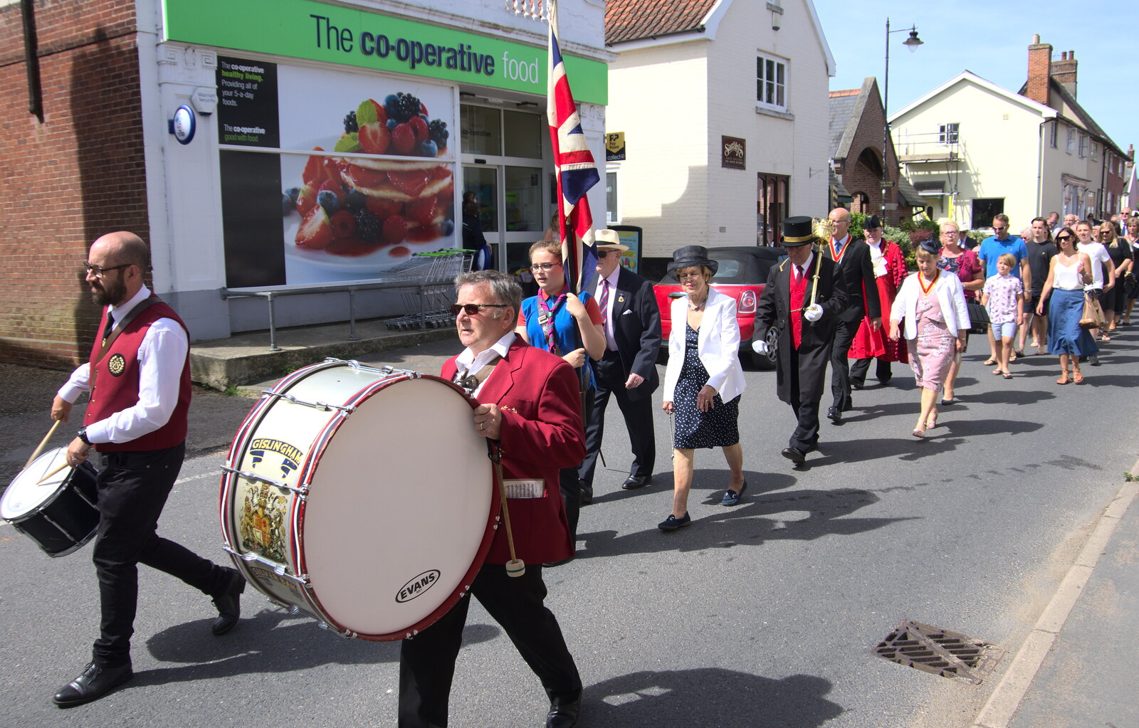 The GSB dummers head past the other Co-op from The Mayor Making Parade, Eye, Suffolk - 24th June 2018