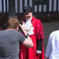 A photo of the mayor is taken, The Mayor Making Parade, Eye, Suffolk - 24th June 2018