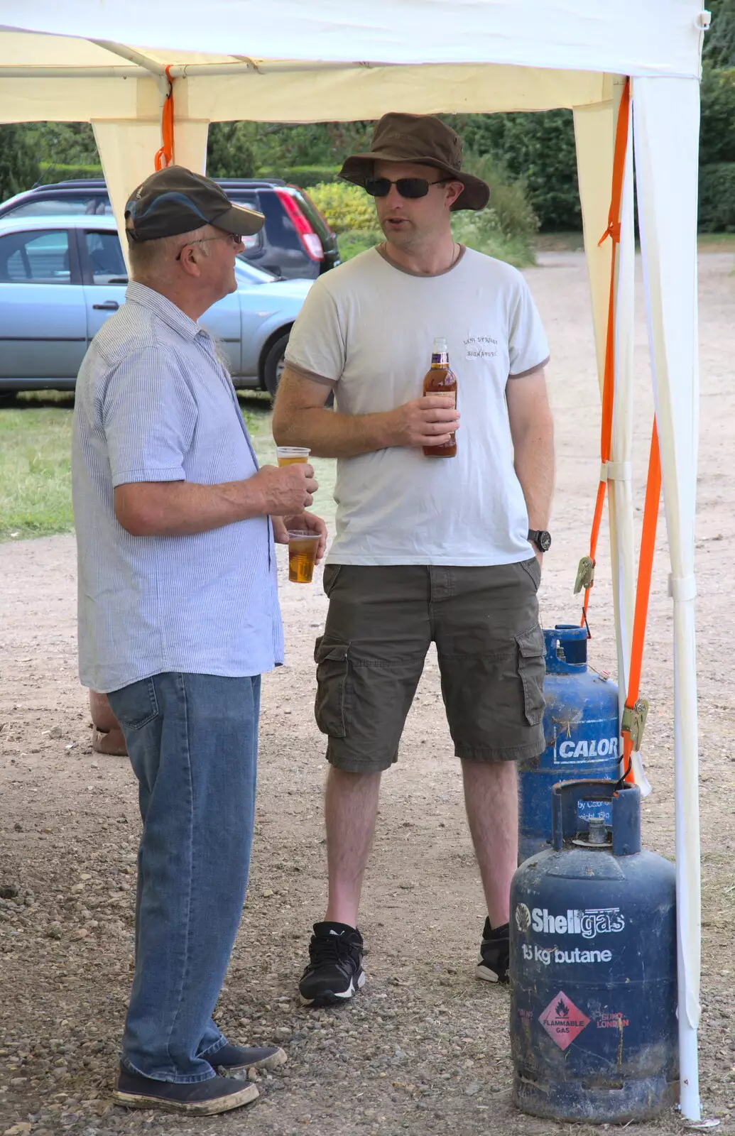 Ian and Paulio chat, from A Village Hog Roast, Little Green, Thrandeston, Suffolk - 24th June 2018