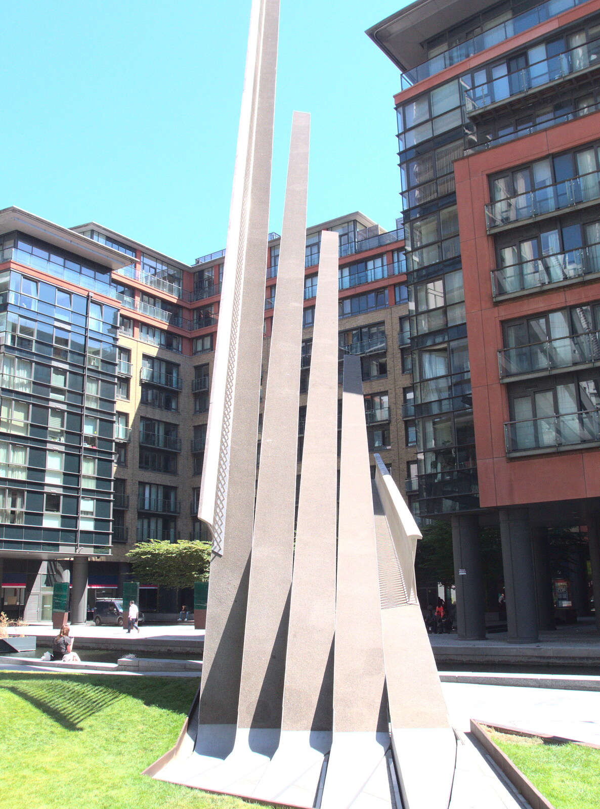 A bridge that turns into a sculpture from A SwiftKey Lunch, Porchester Place,  Edgware Road, London - 27th June 2018