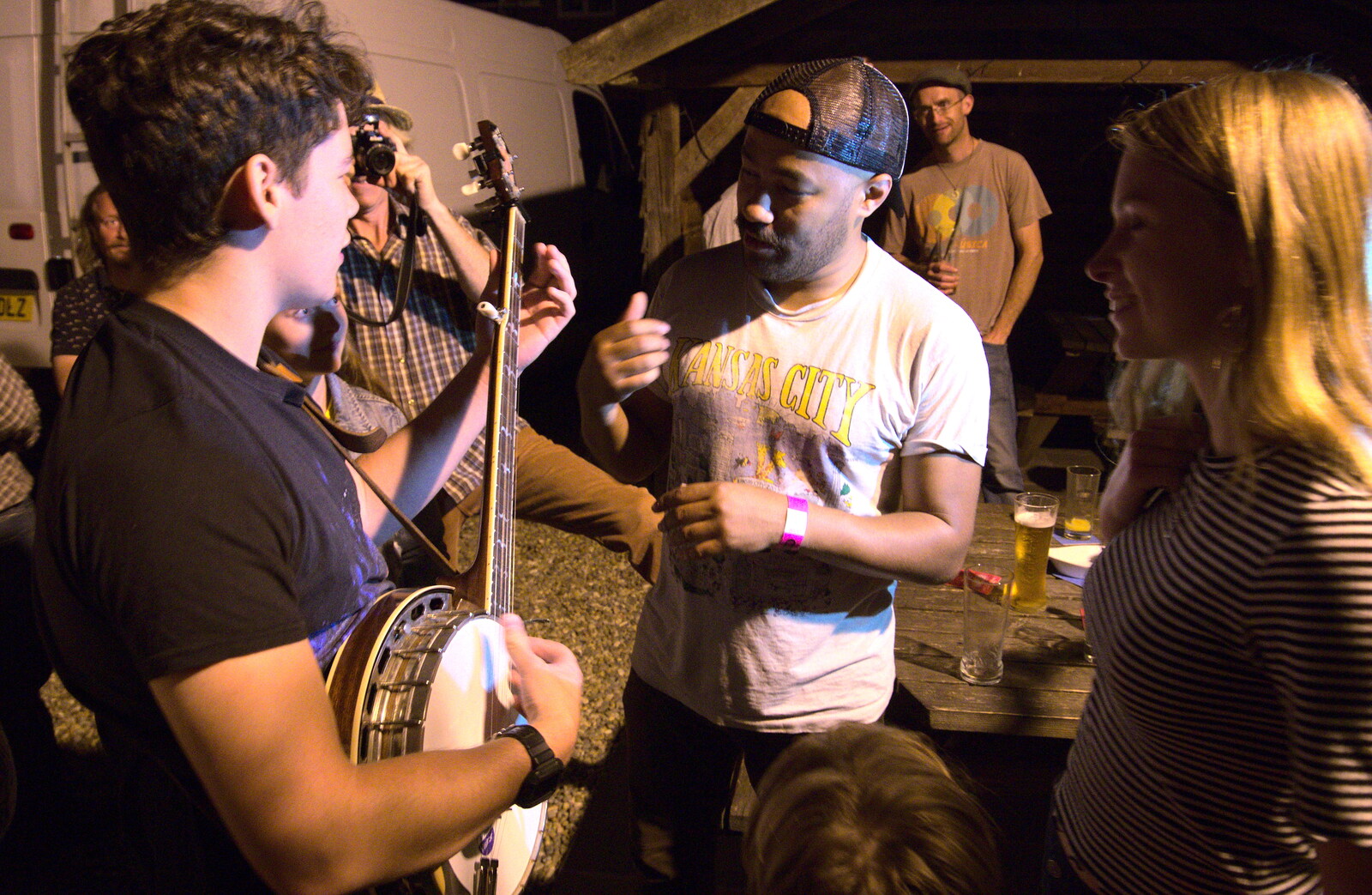 James Bookert gives an impromptu banjo lesson from The Whiskey Shivers at The Crown, Burston, Norfolk - 1st August 2018