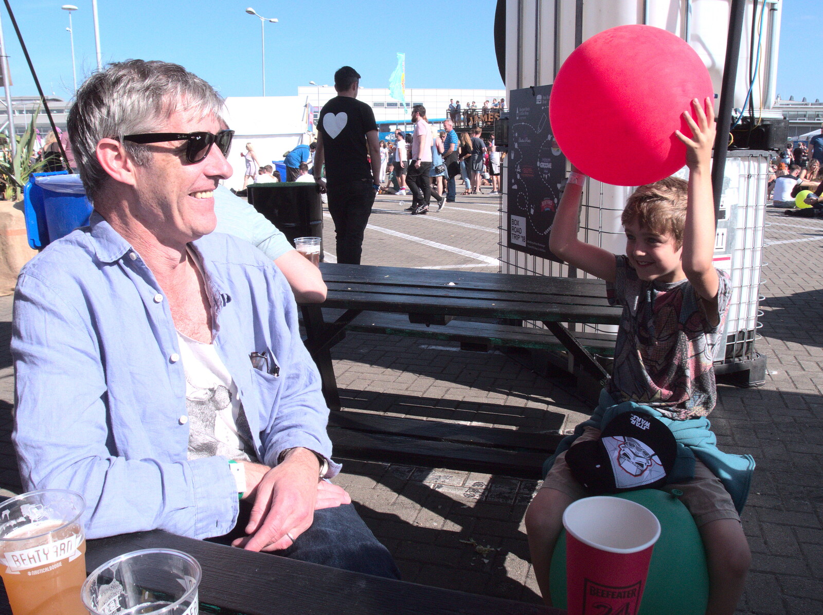 Wayne and Fred, with a balloon from Beatyard Festival, Dún Laoghaire, County Dublin, Ireland - 5th August 2018