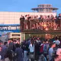 The lucky few on the Jameson bus get a good view, Beatyard Festival, Dún Laoghaire, County Dublin, Ireland - 5th August 2018